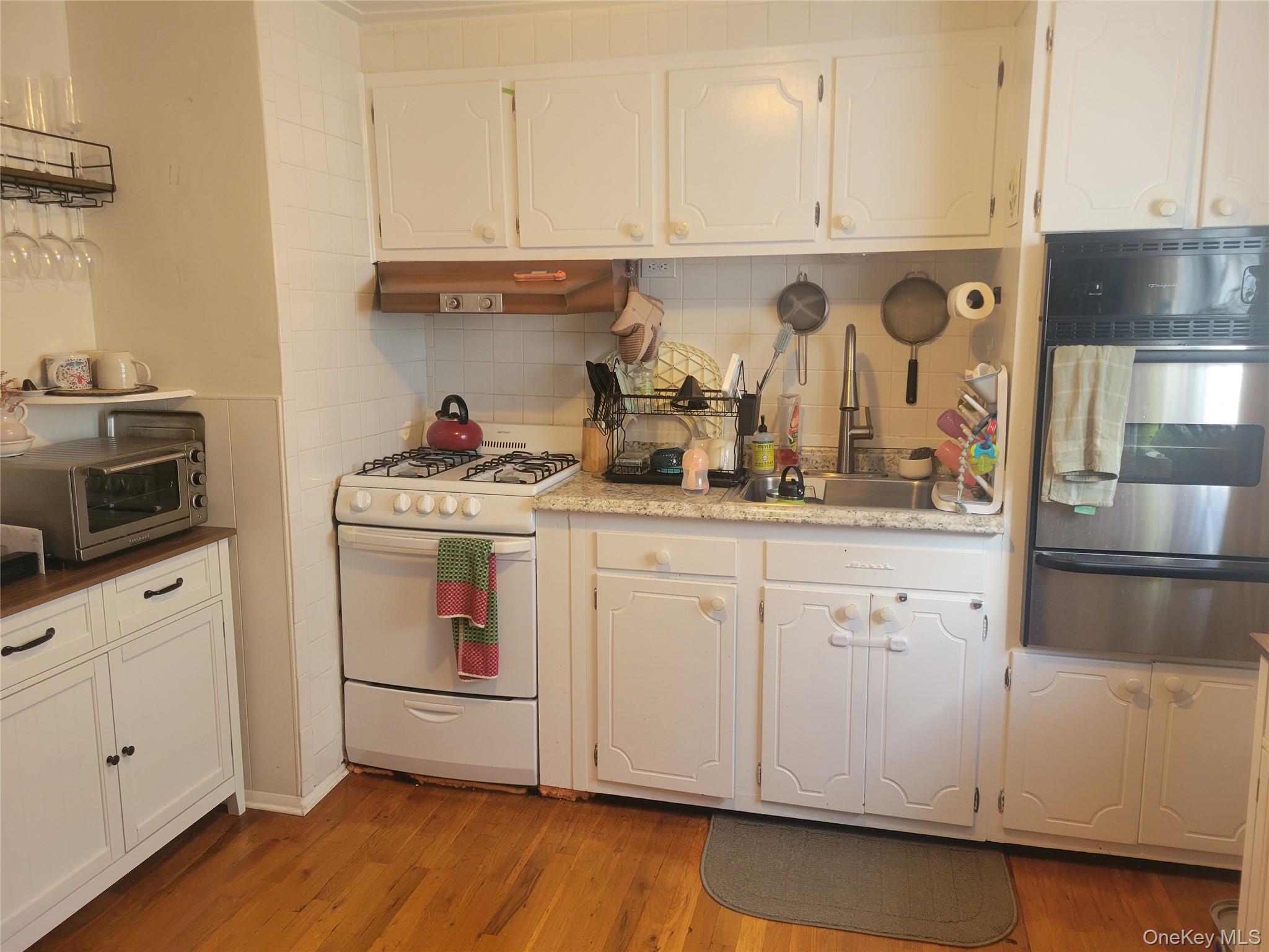 374 E 2nd Street 3 Property Photo 5