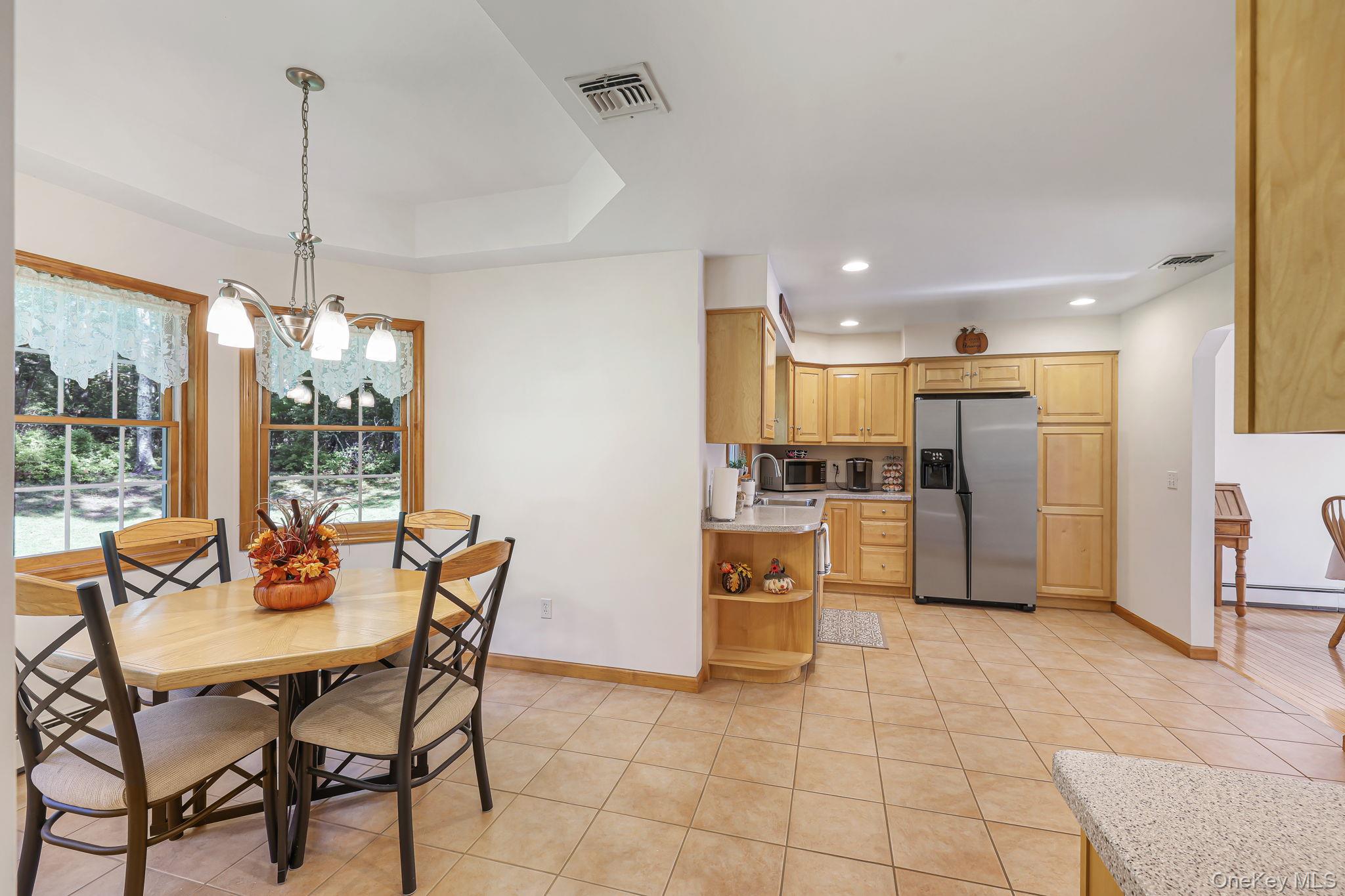 700 Oregon Trail Property Photo 4