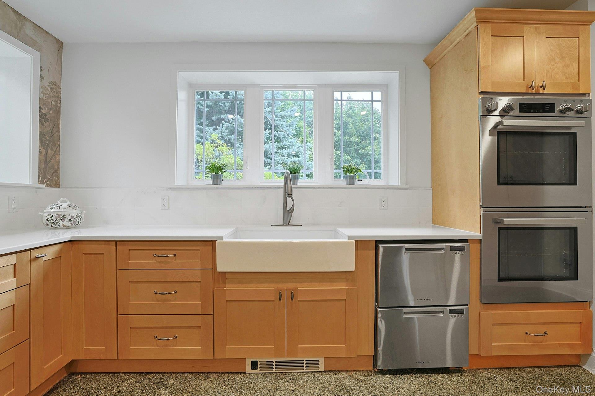 50 Forest Circle Property Photo 4