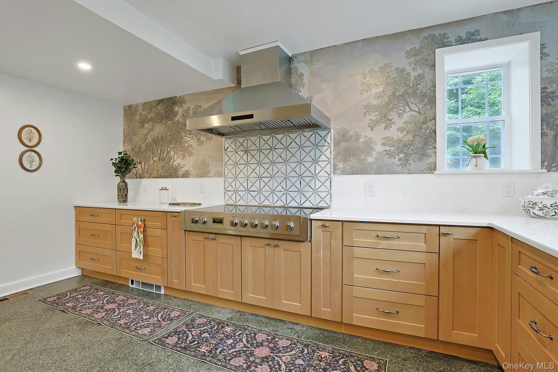 50 Forest Circle Property Photo 5