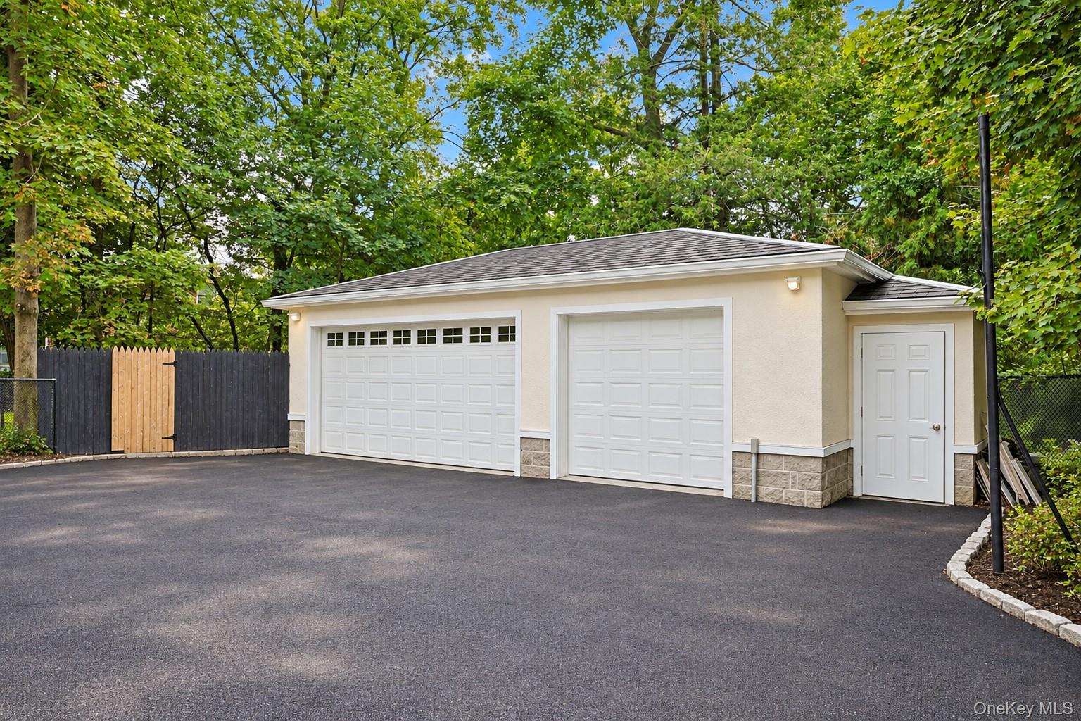50 Forest Circle Property Photo 33