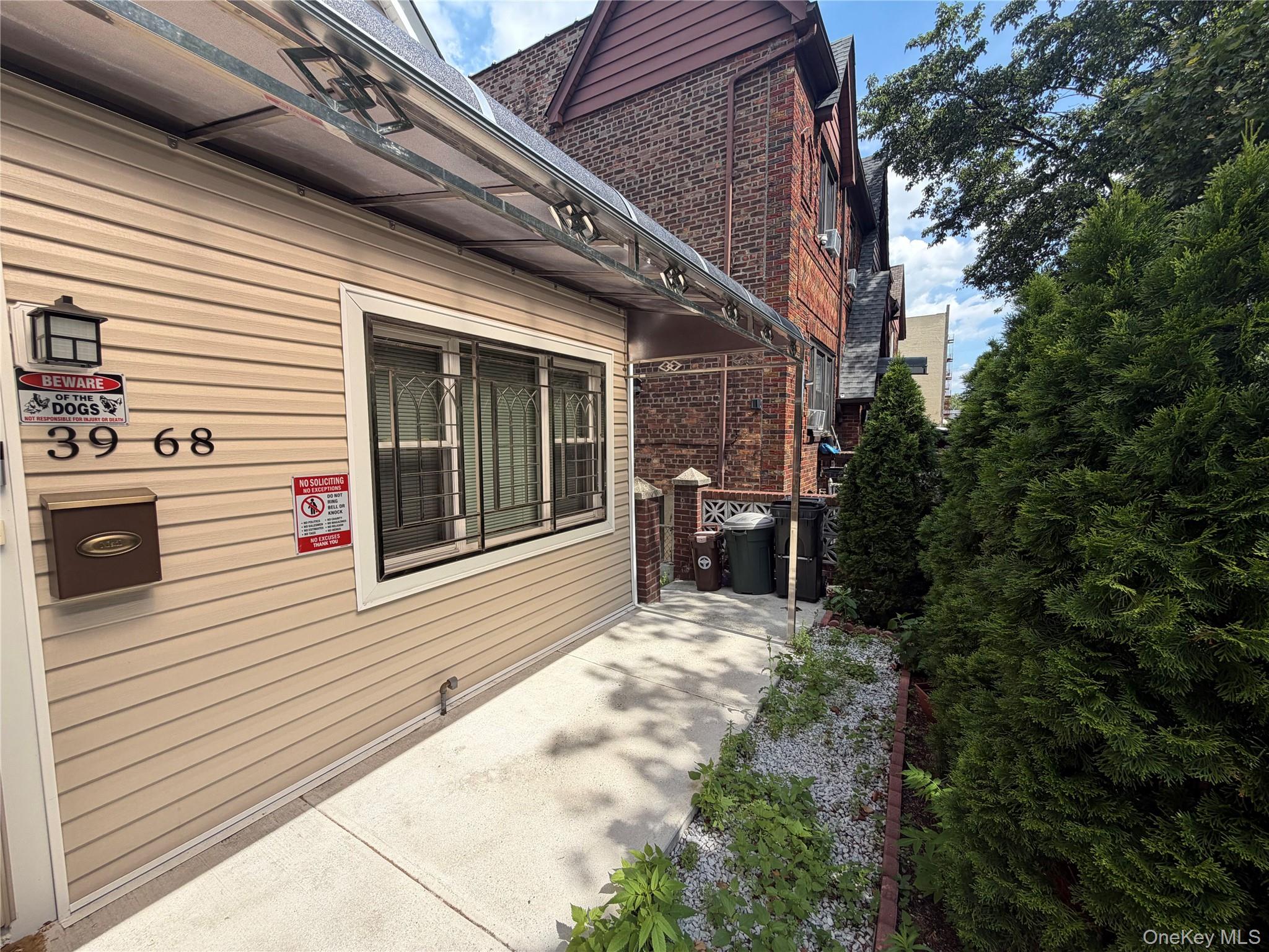 39-68 59th Street Property Photo 4