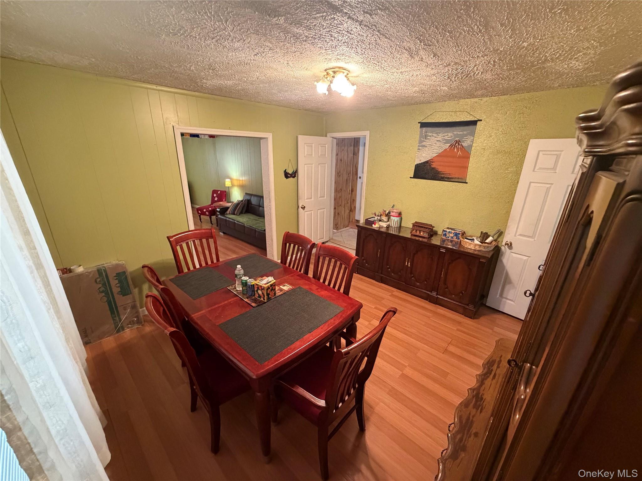 39-68 59th Street Property Photo 9