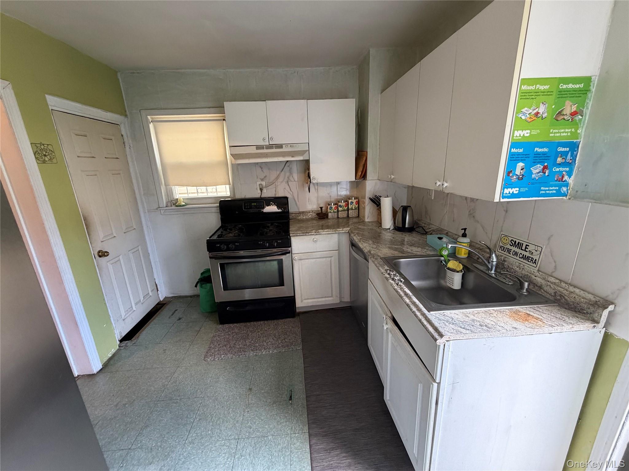 39-68 59th Street Property Photo 16