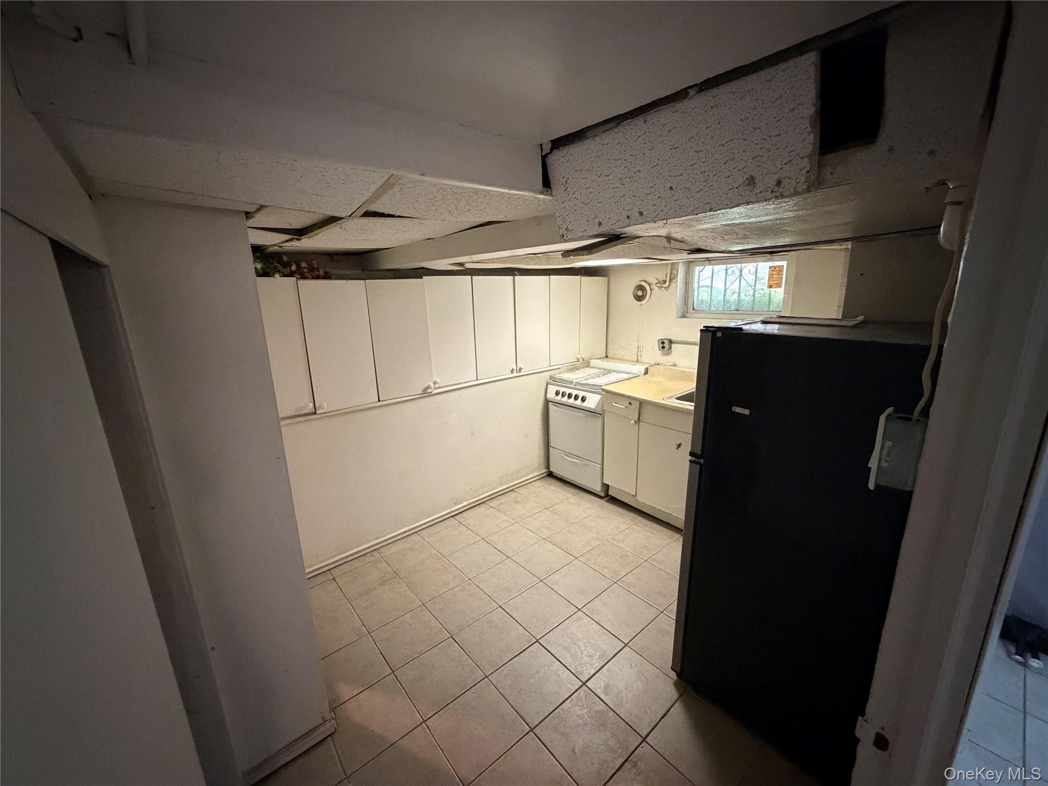 39-68 59th Street Property Photo 24