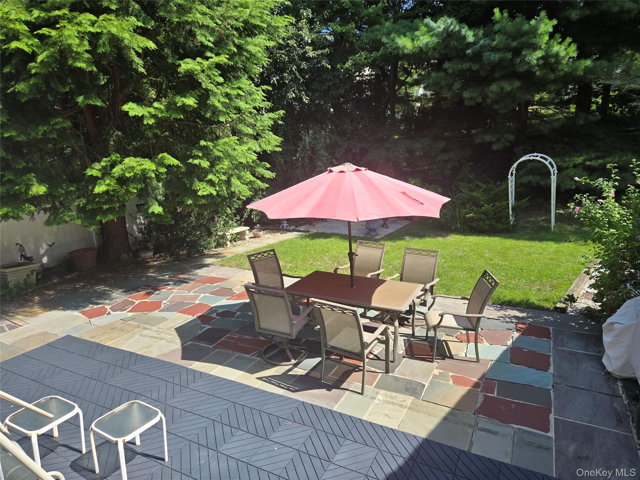30 Greenvale Circle Property Photo 5