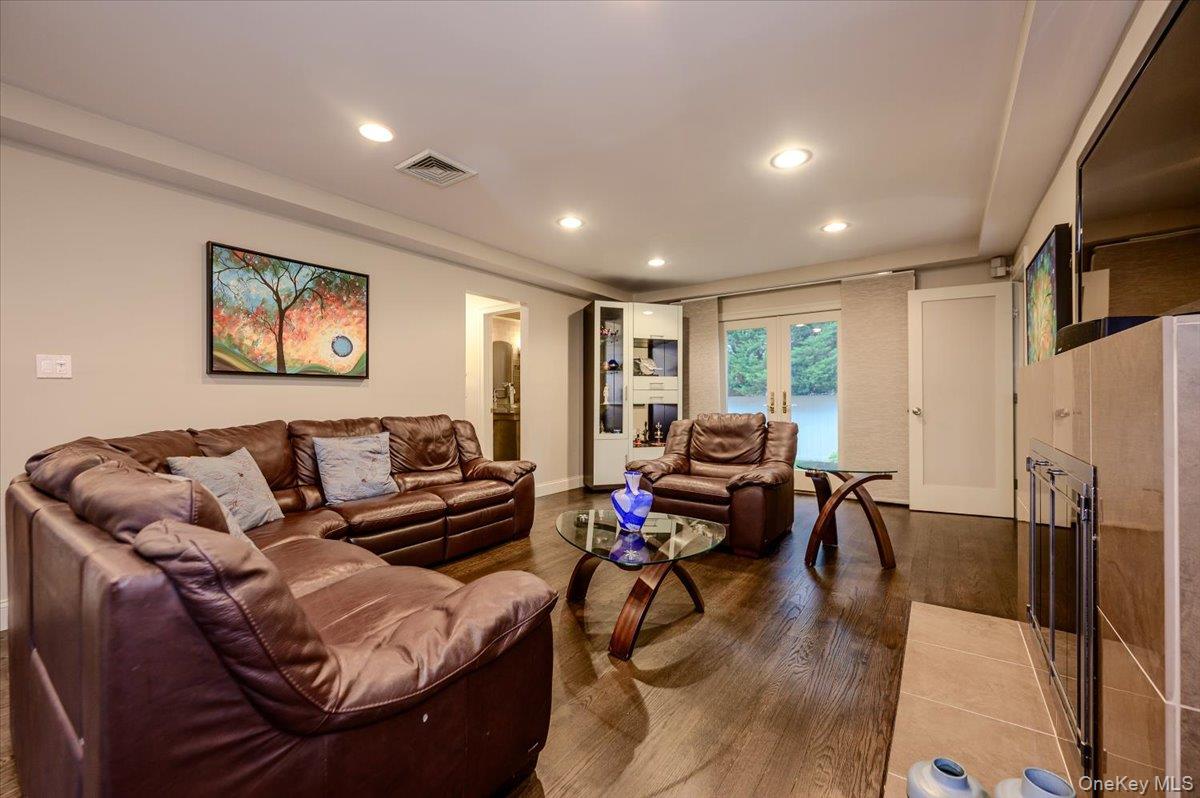 8 Curlew Place Property Photo 5