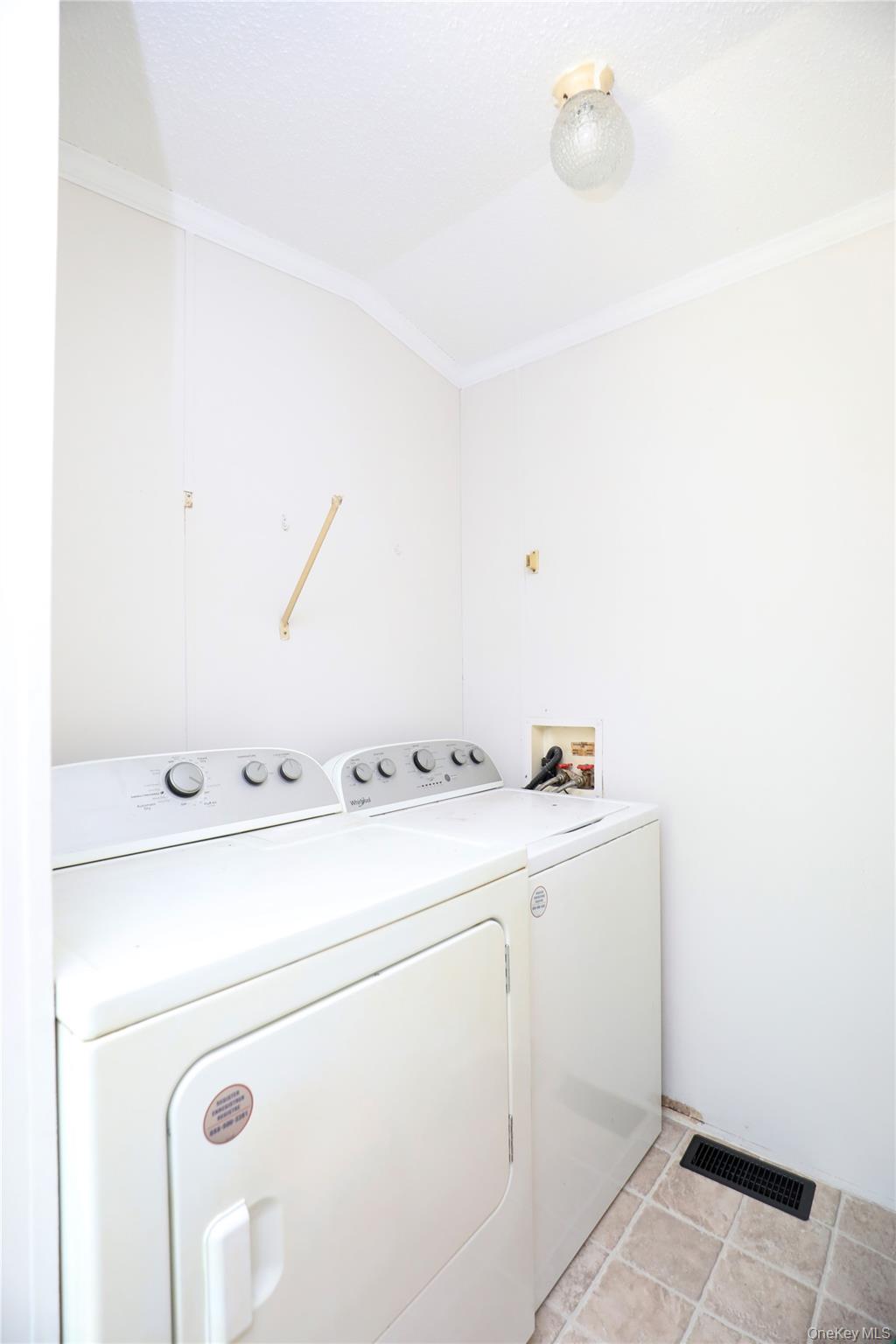 130 Timberwall Road #37 Property Photo 11