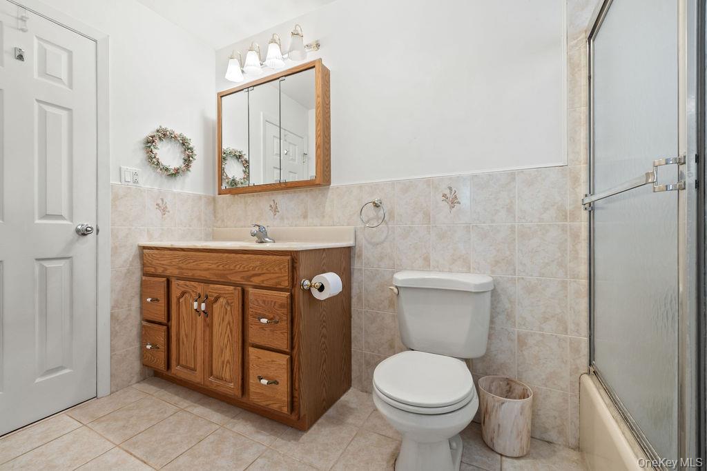 8 Madeline Terrace Property Photo 16