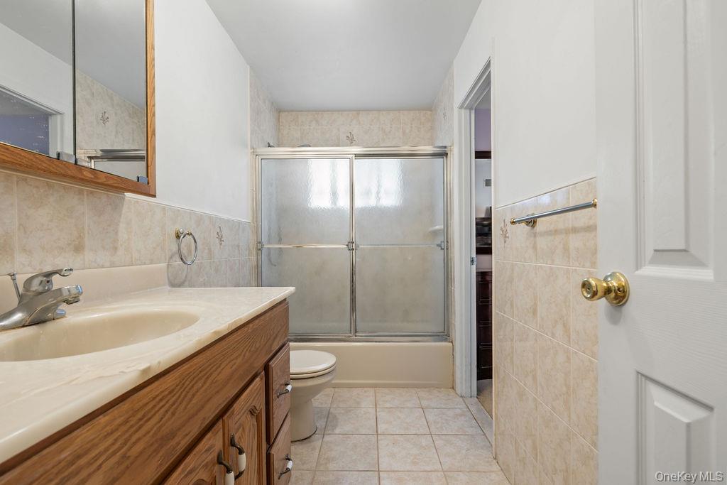 8 Madeline Terrace Property Photo 17