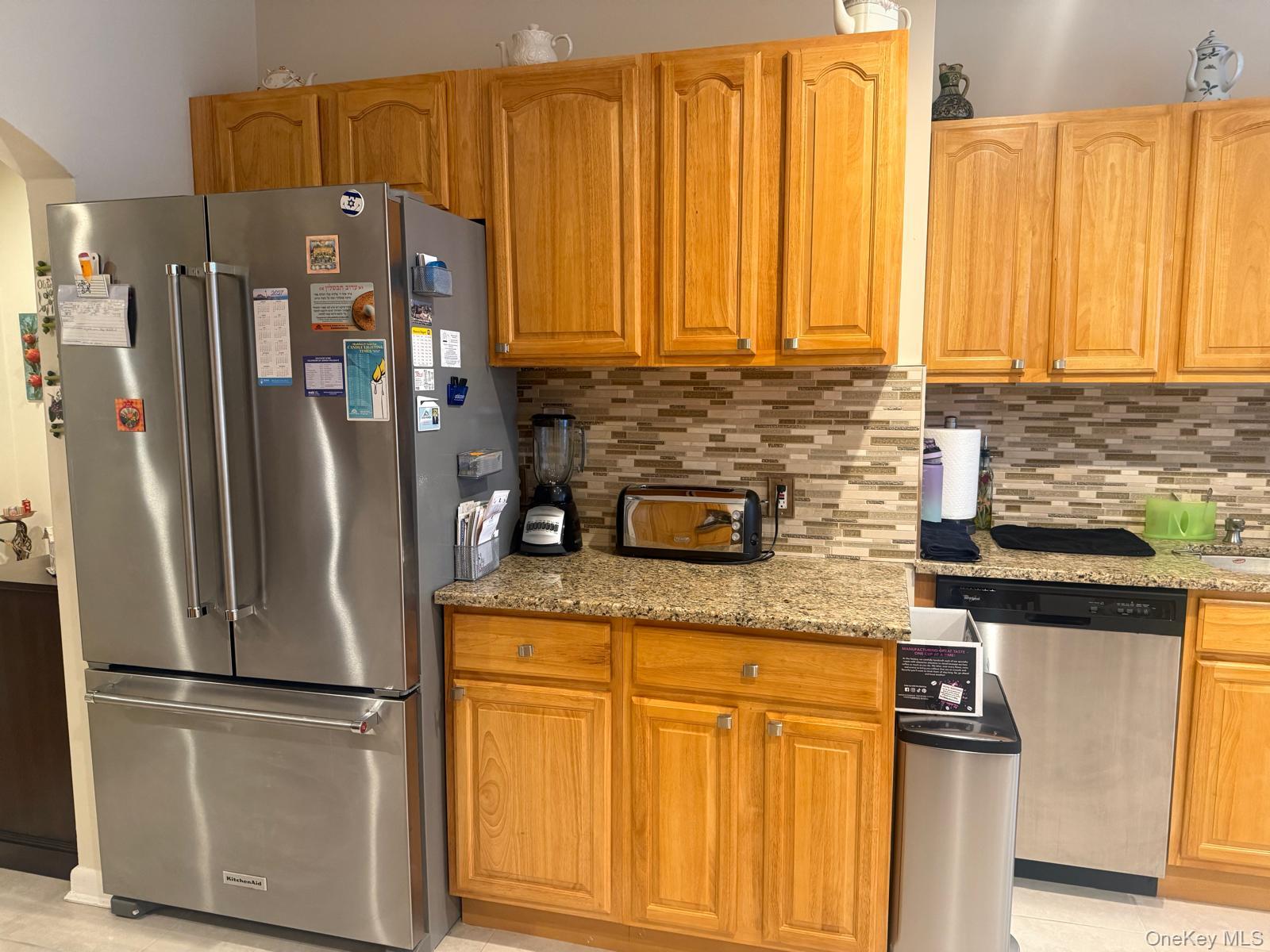 29 Woodmere Boulevard 2-b Property Photo 15