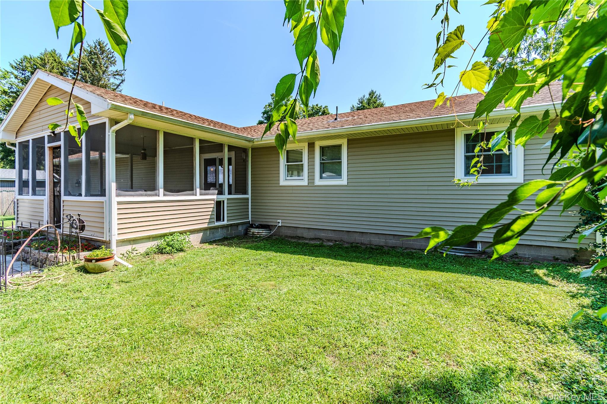 19 Closs Drive Property Photo 29