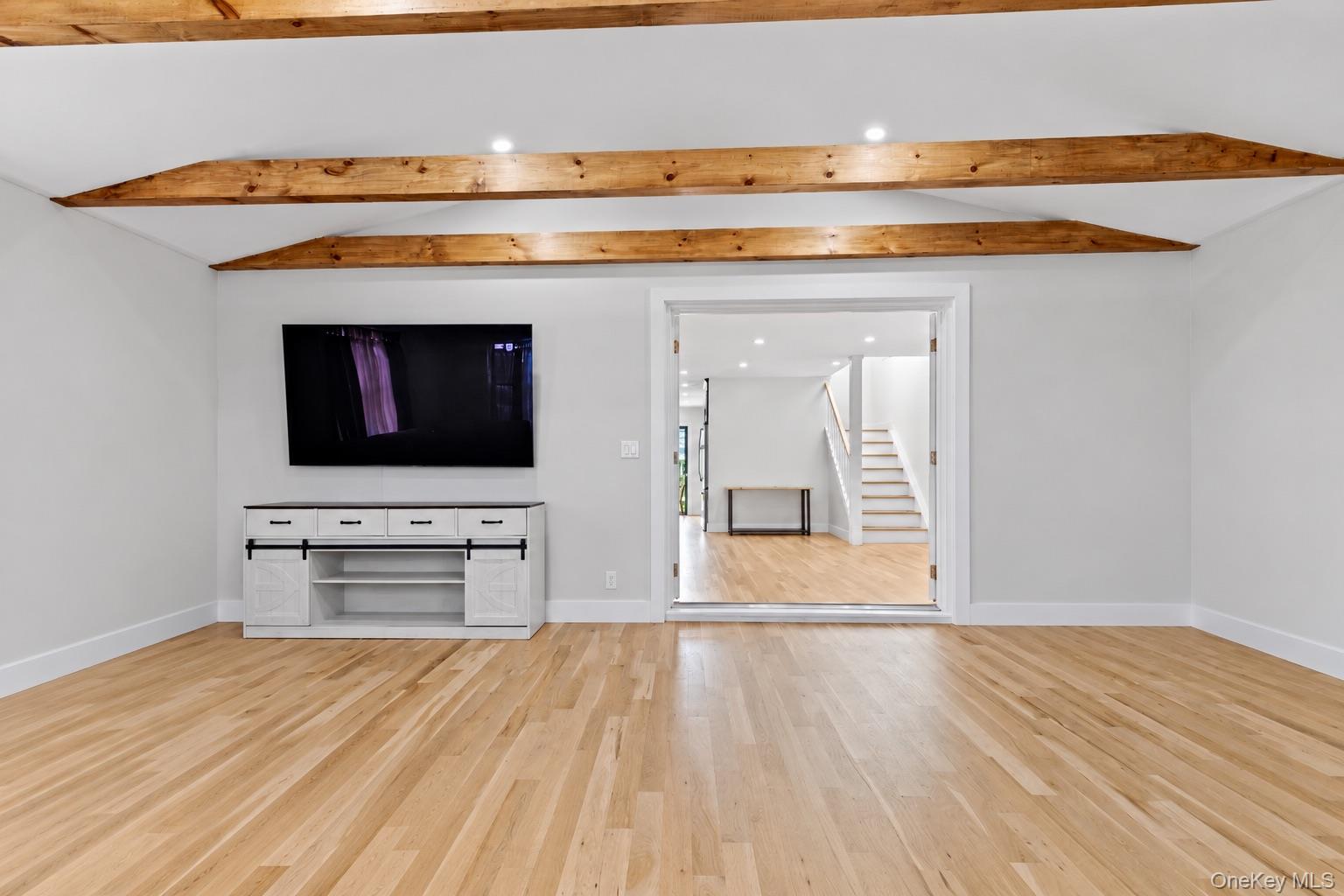 55 Alhambra Road Property Photo 2