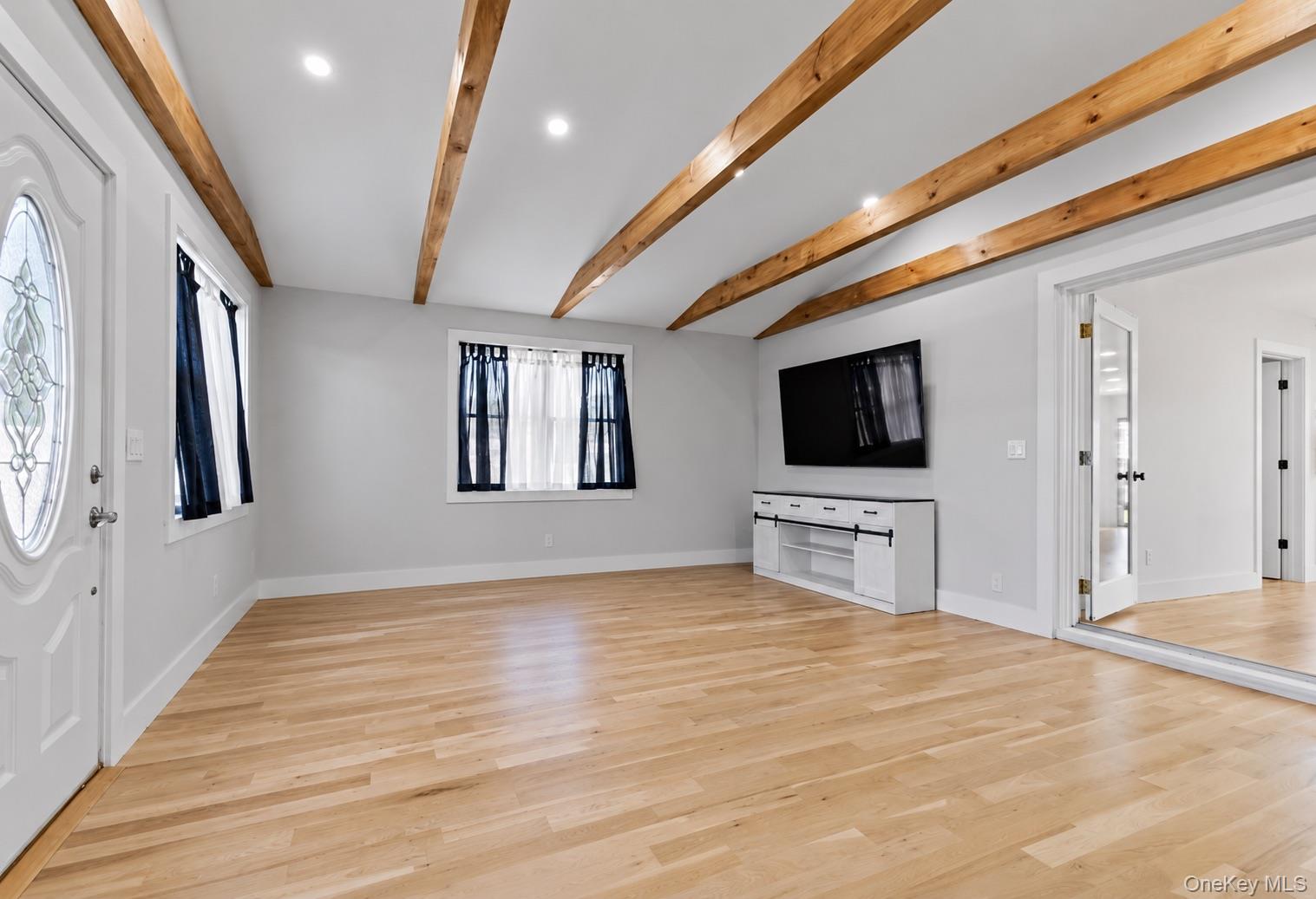55 Alhambra Road Property Photo 3