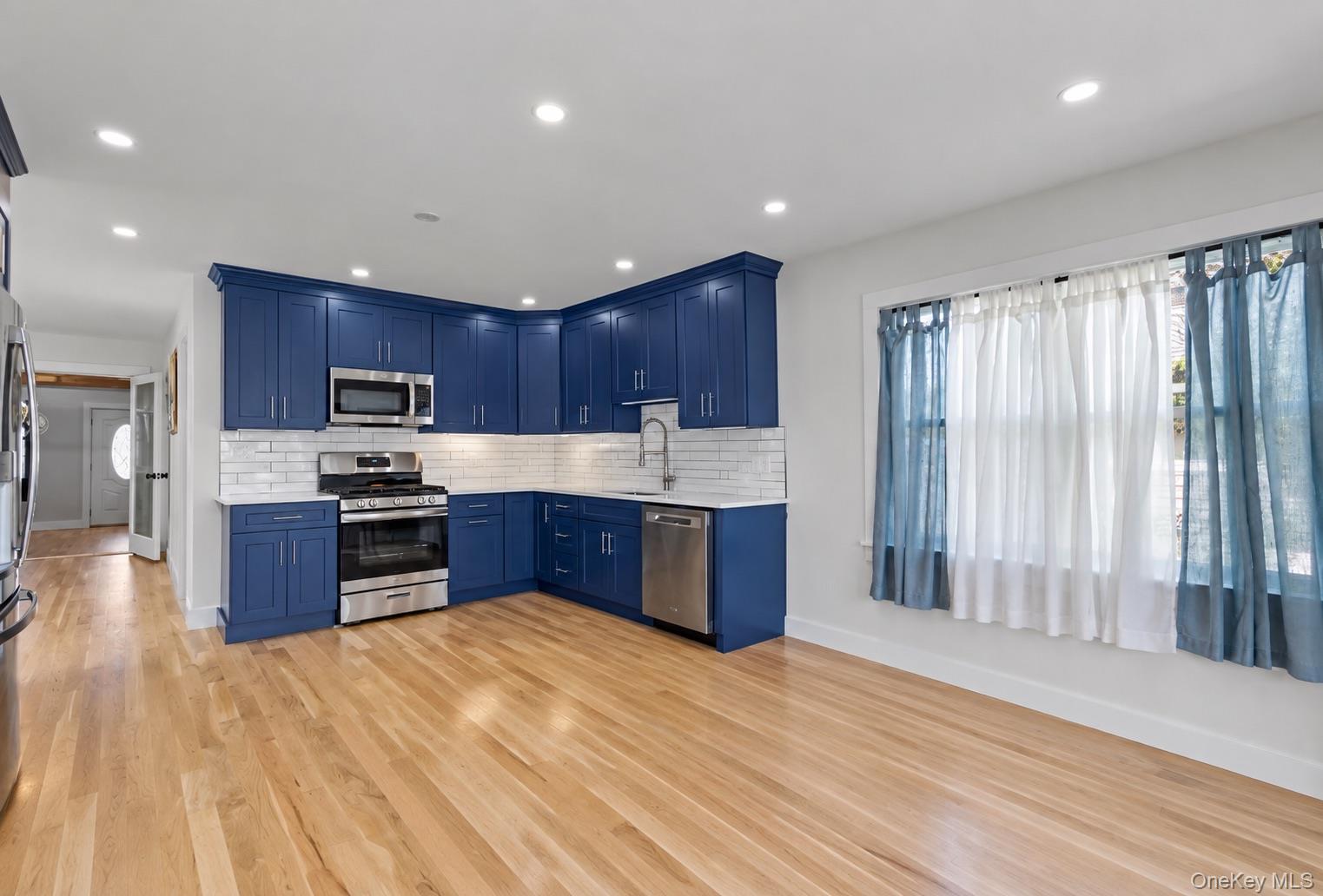 55 Alhambra Road Property Photo 10