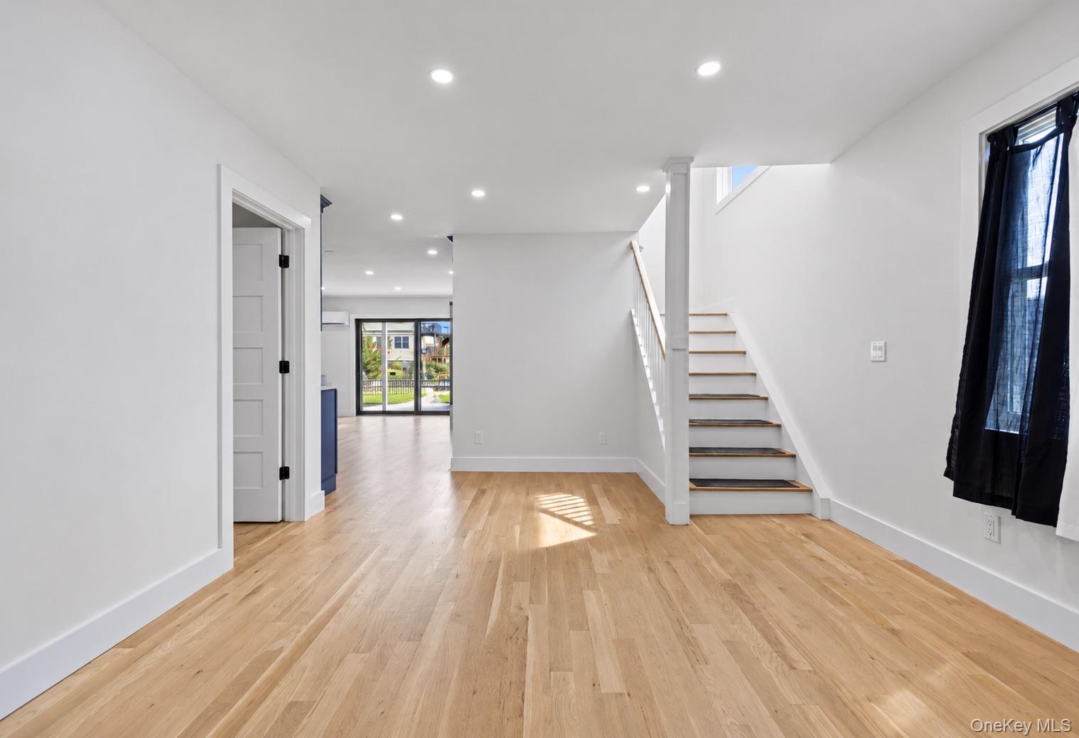 55 Alhambra Road Property Photo 15