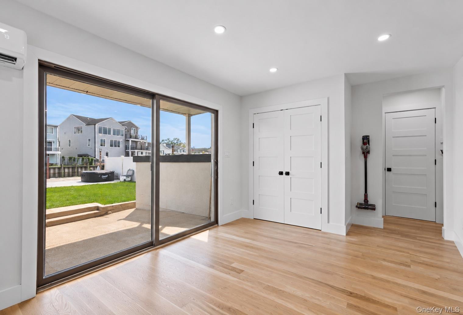 55 Alhambra Road Property Photo 17