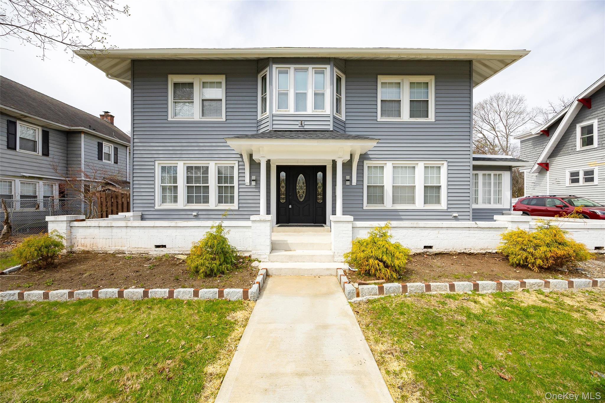 67 S Grand Avenue Property Photo 1