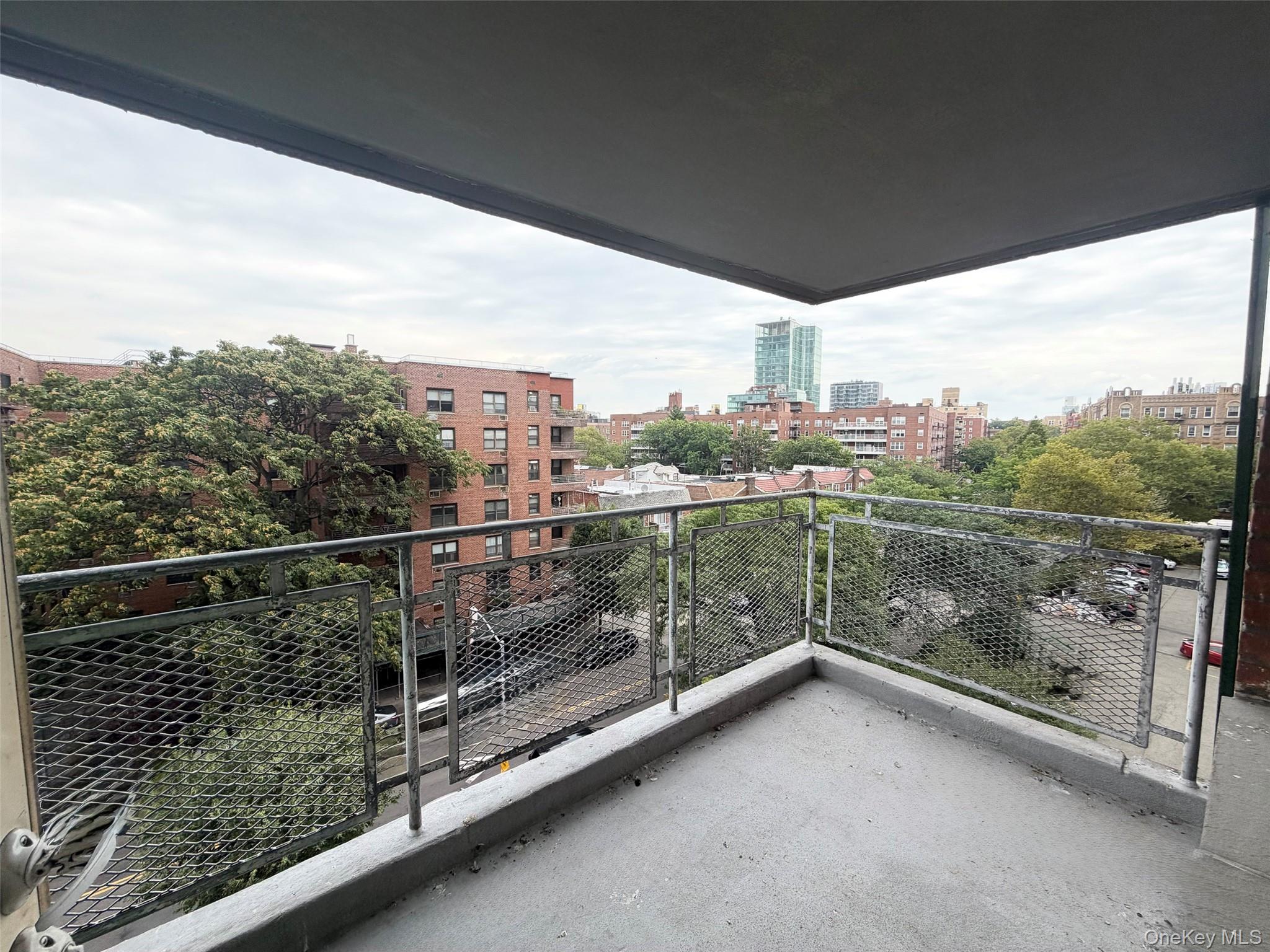138-10 Franklin Avenue 6k Property Photo 3