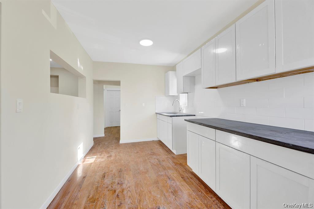 14571 157th Street Property Photo 8