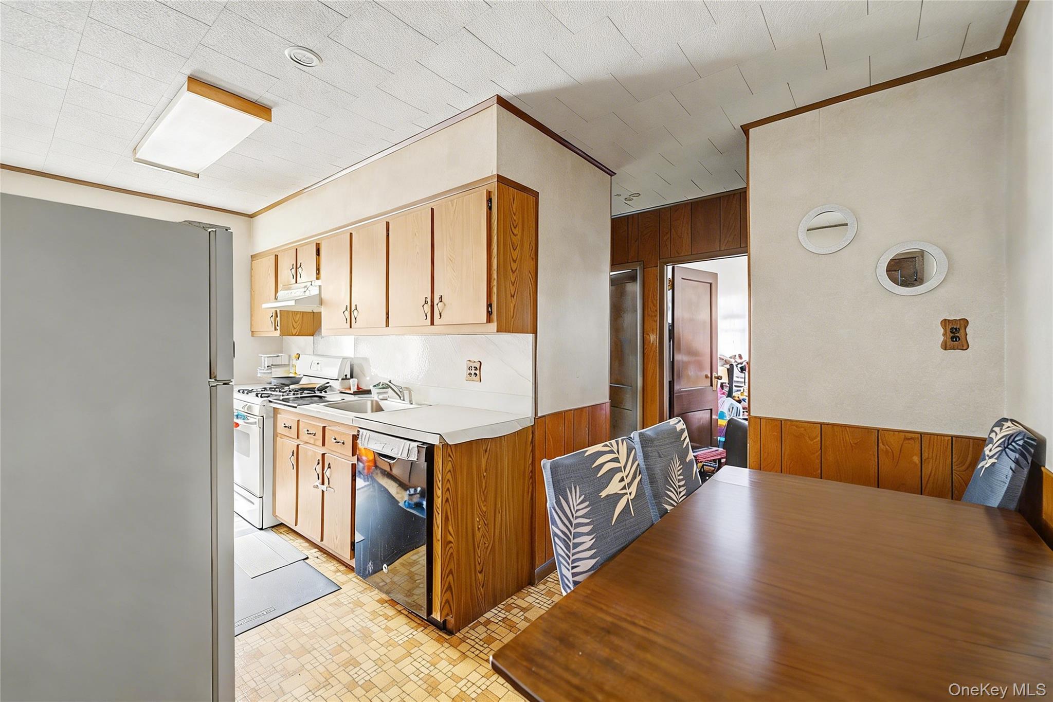 5962 61st Street Property Photo 16