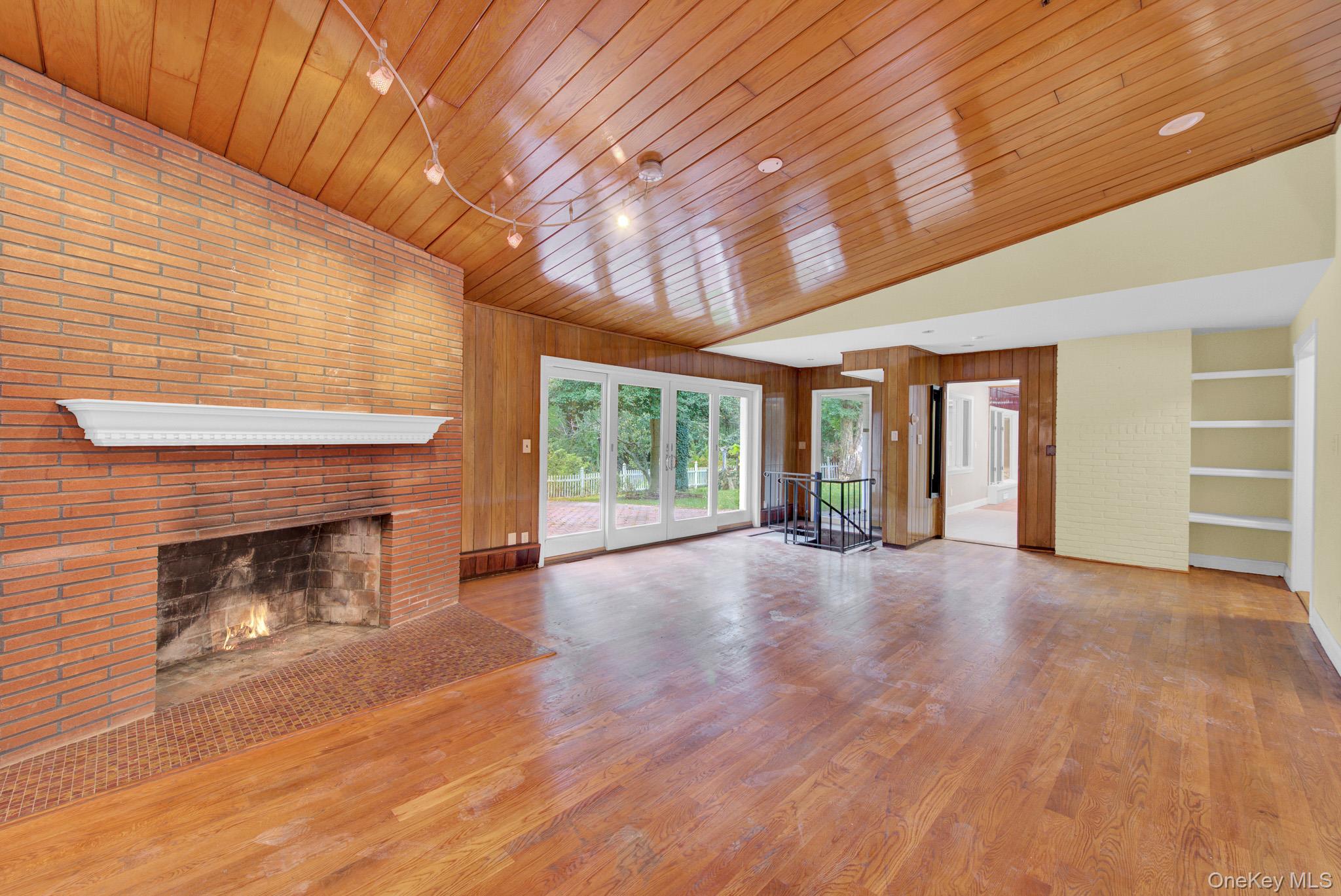 549 Woodbury Road Property Photo 19