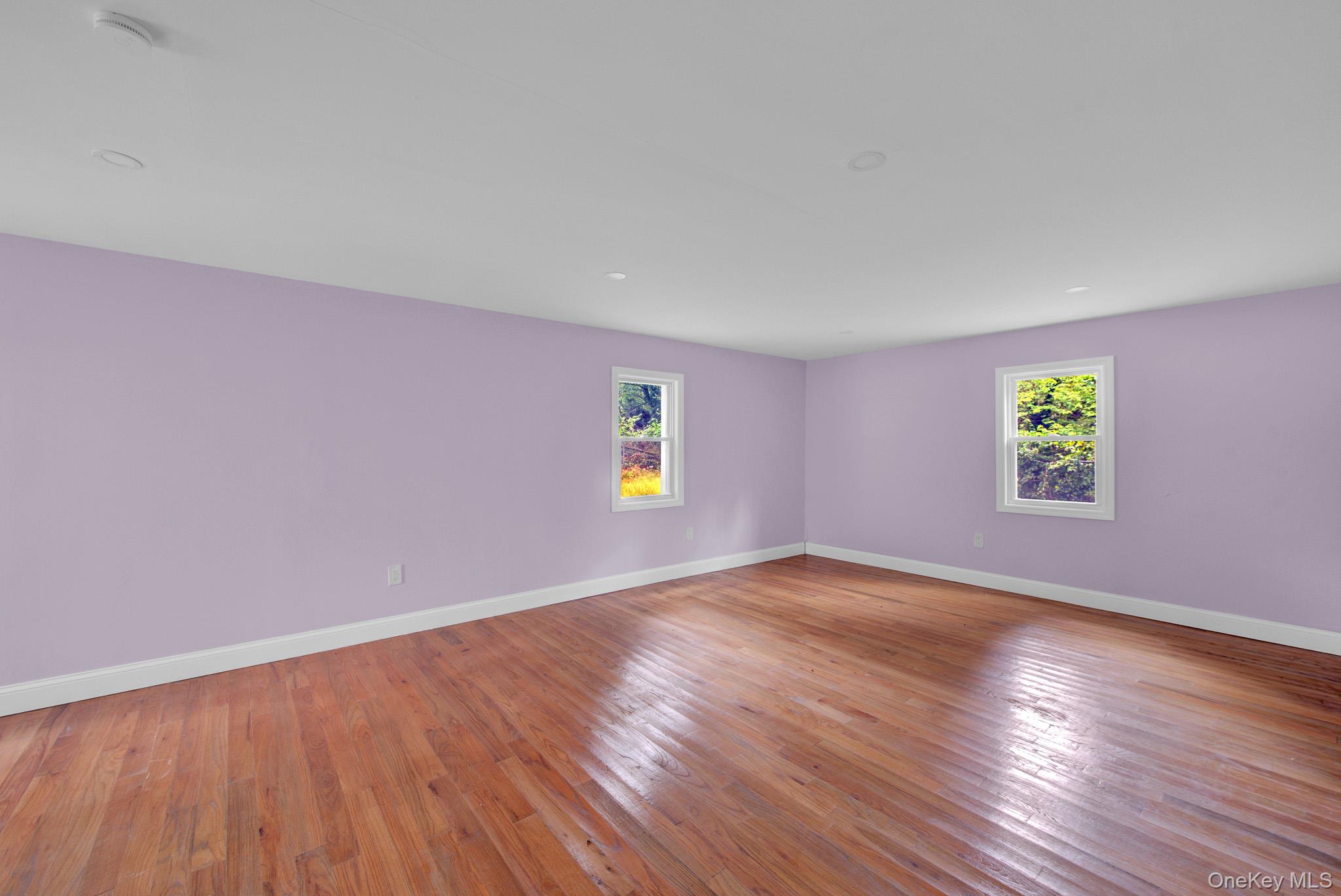 549 Woodbury Road Property Photo 25