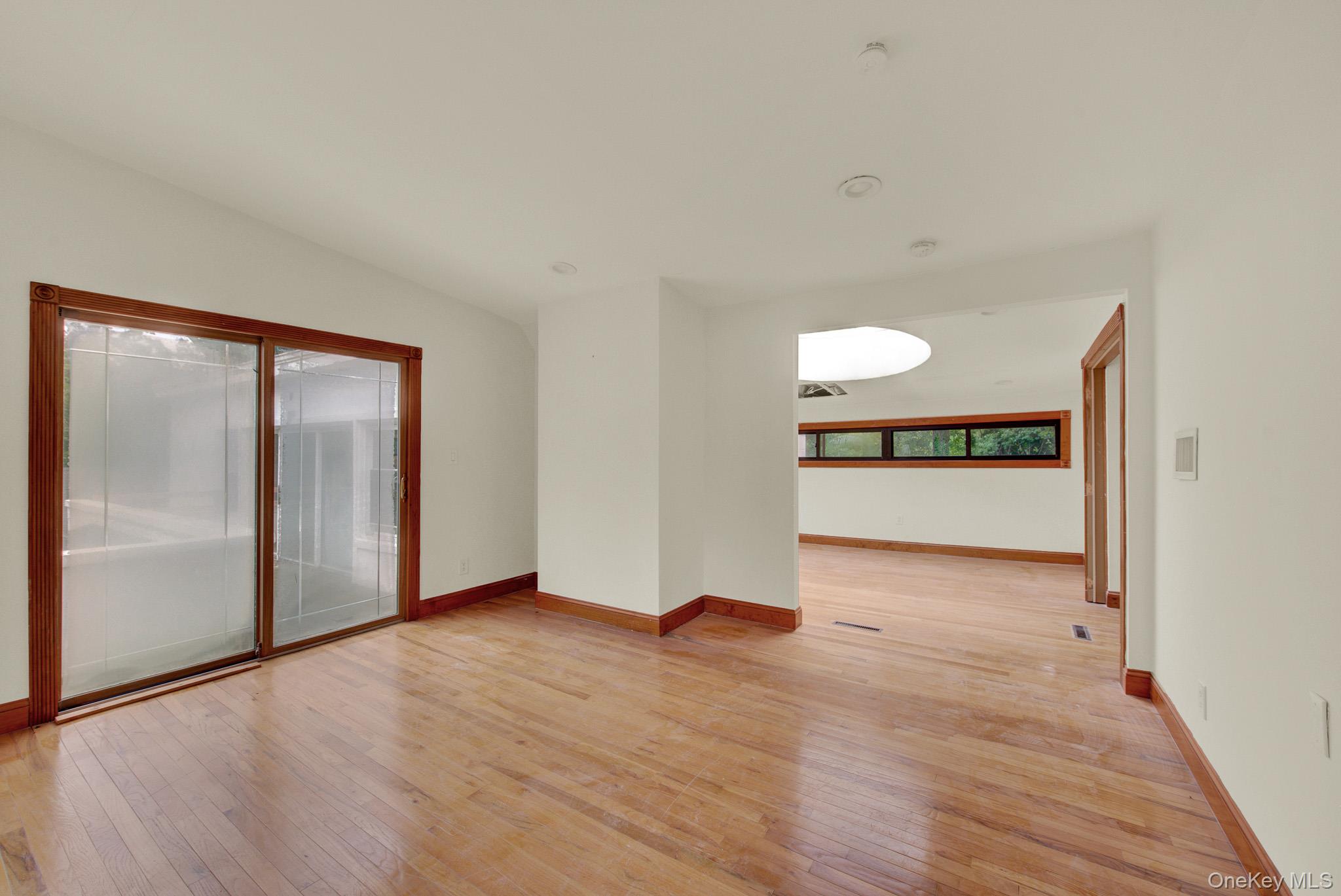 549 Woodbury Road Property Photo 34