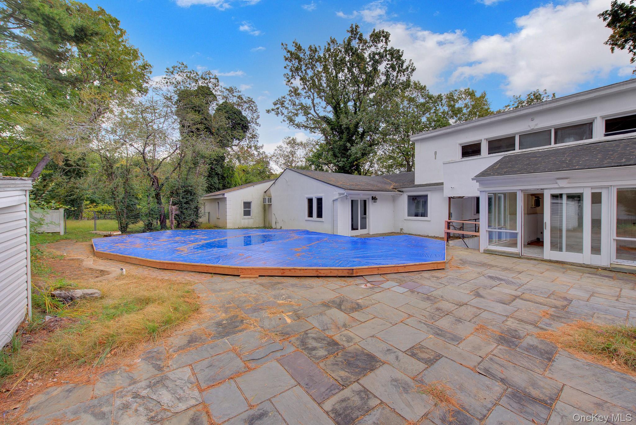 549 Woodbury Road Property Photo 39