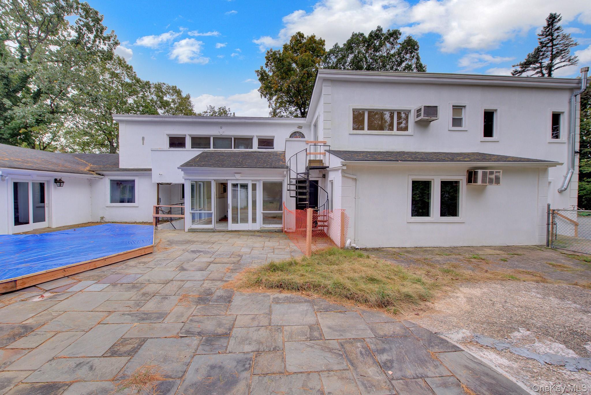 549 Woodbury Road Property Photo 40