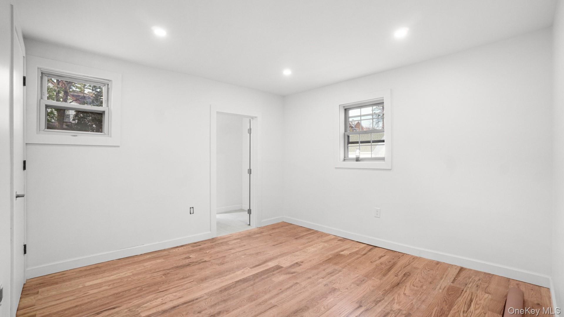219 E 238th Street Property Photo 13
