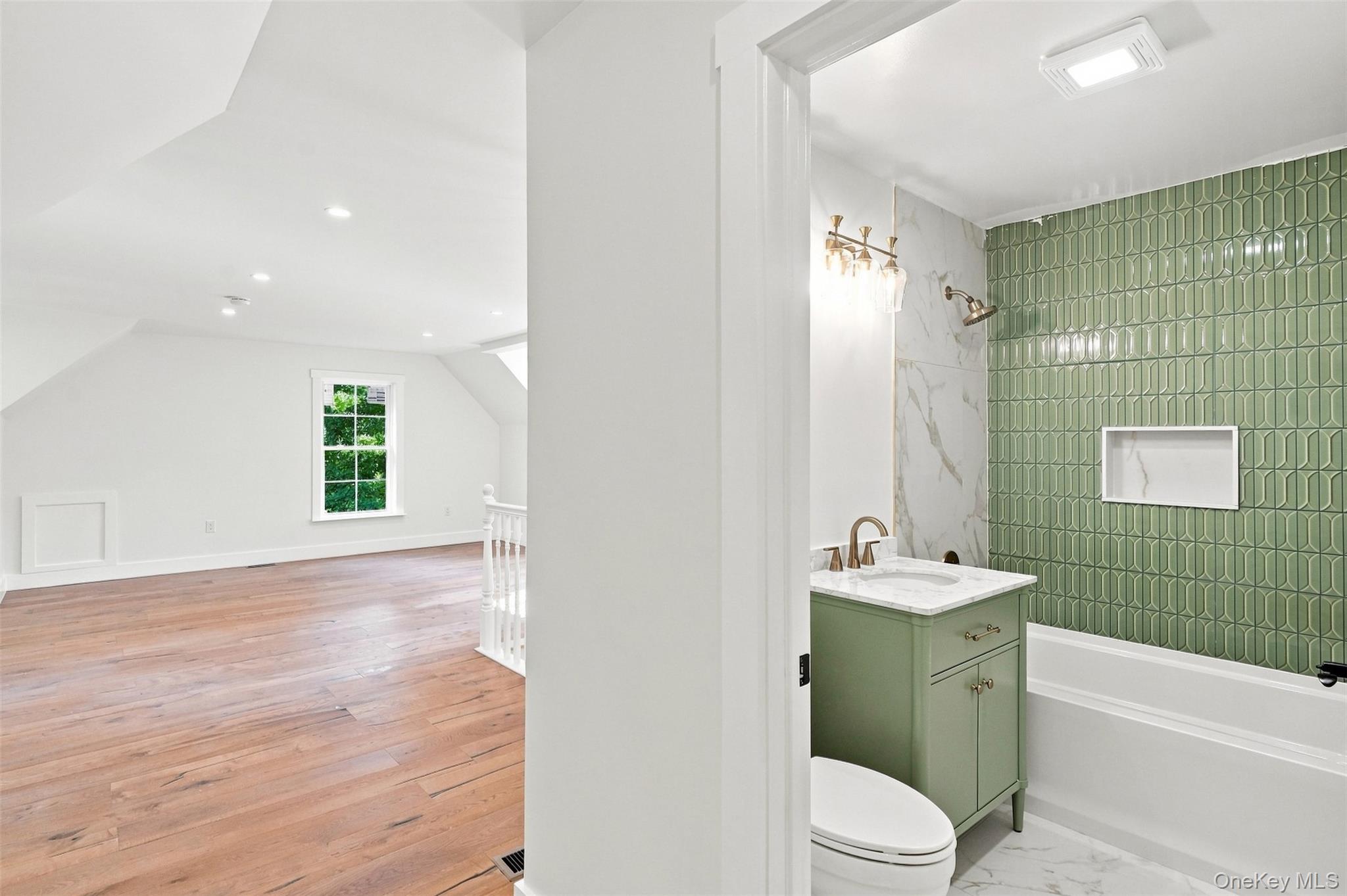 34 Innis Avenue Property Photo 44