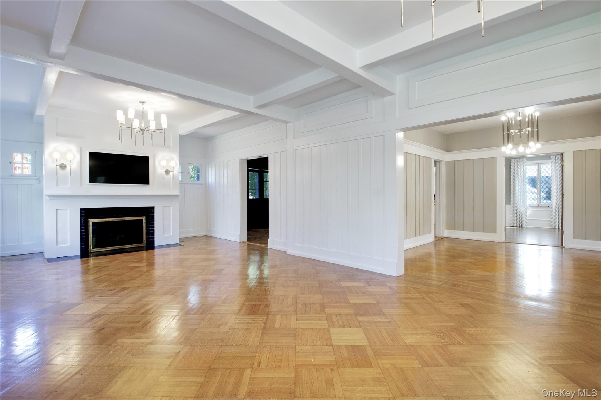 92 6th Street Property Photo 4