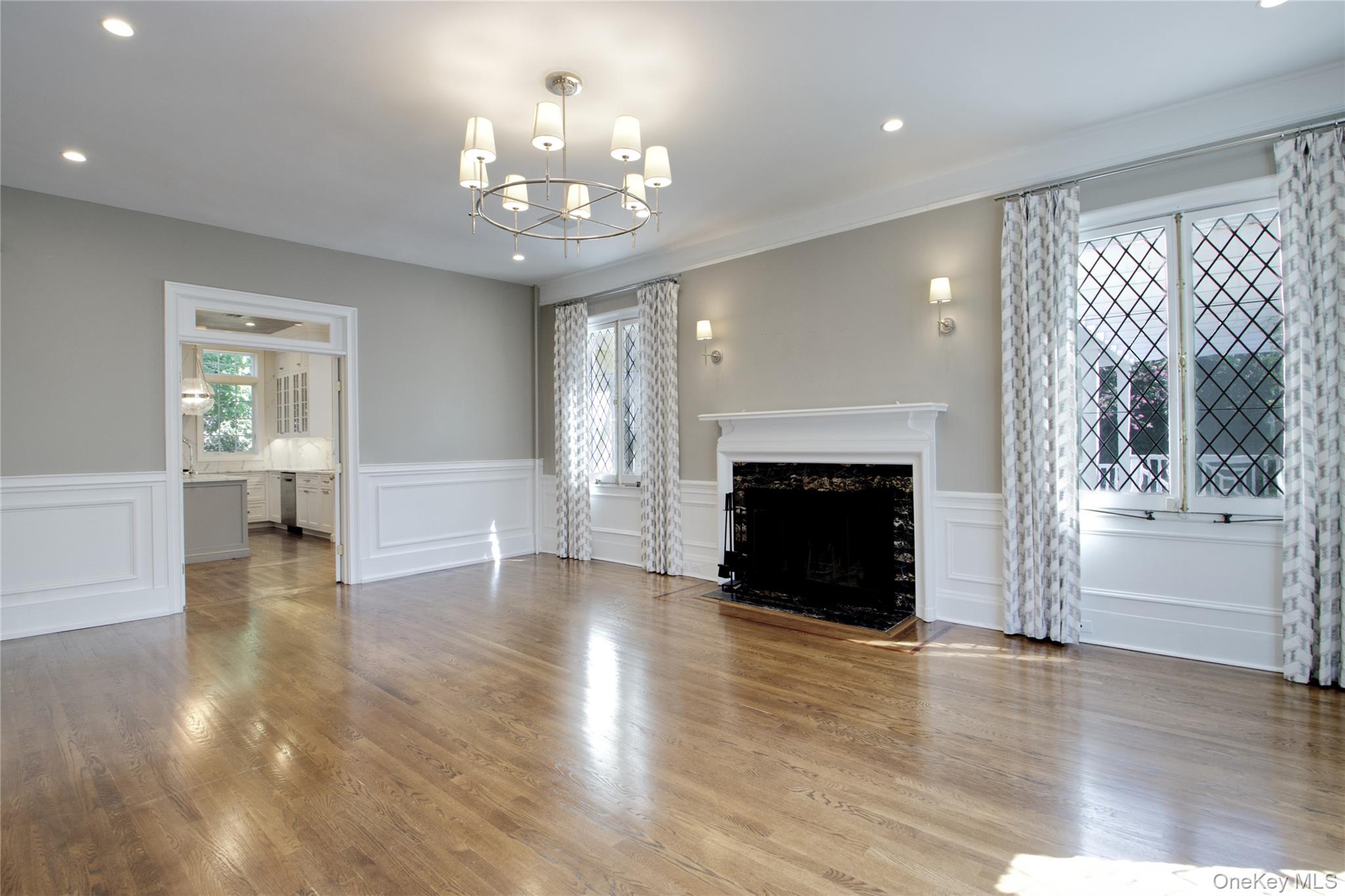 92 6th Street Property Photo 11