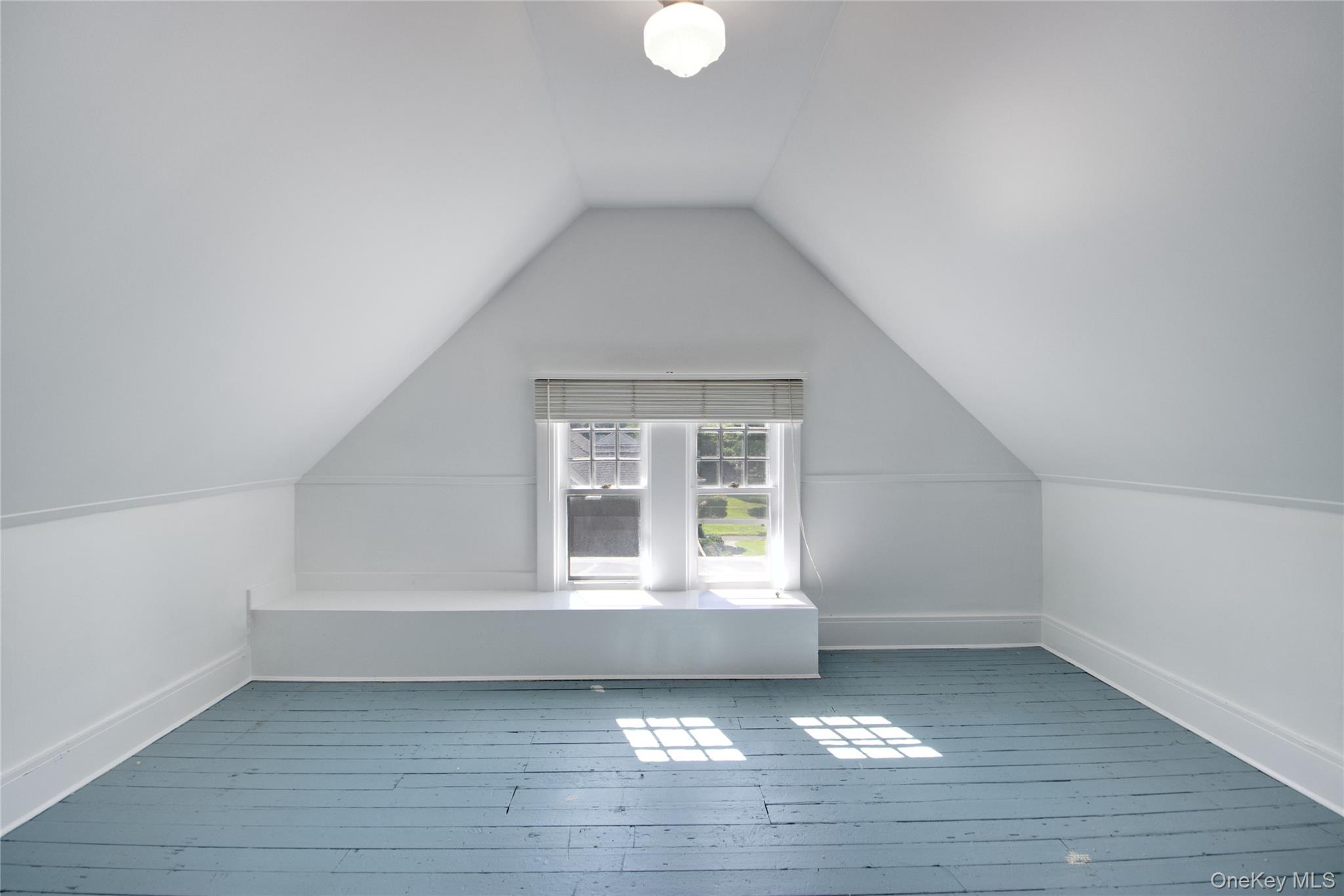 92 6th Street Property Photo 24