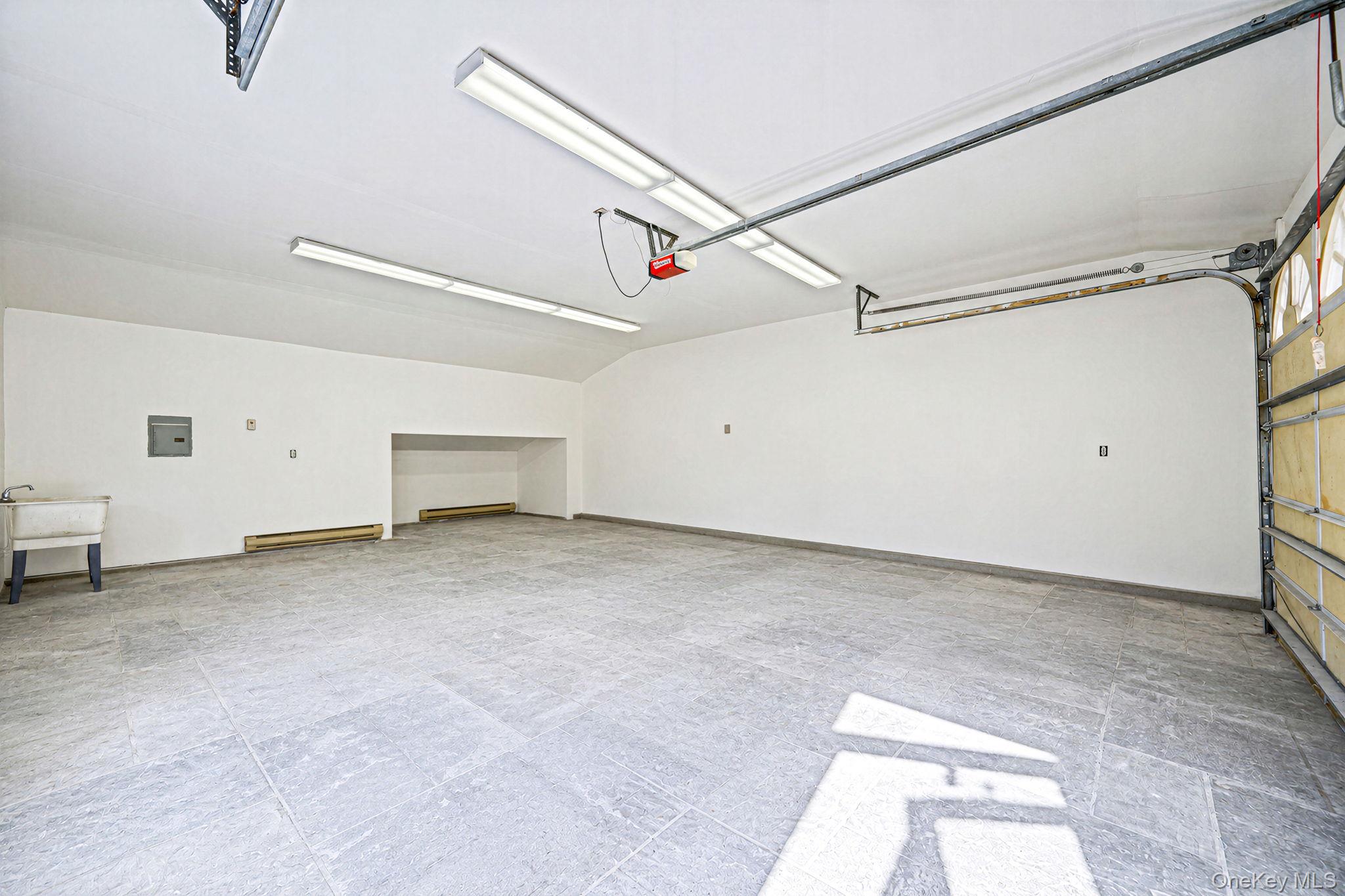 35 Colony Road Property Photo 37