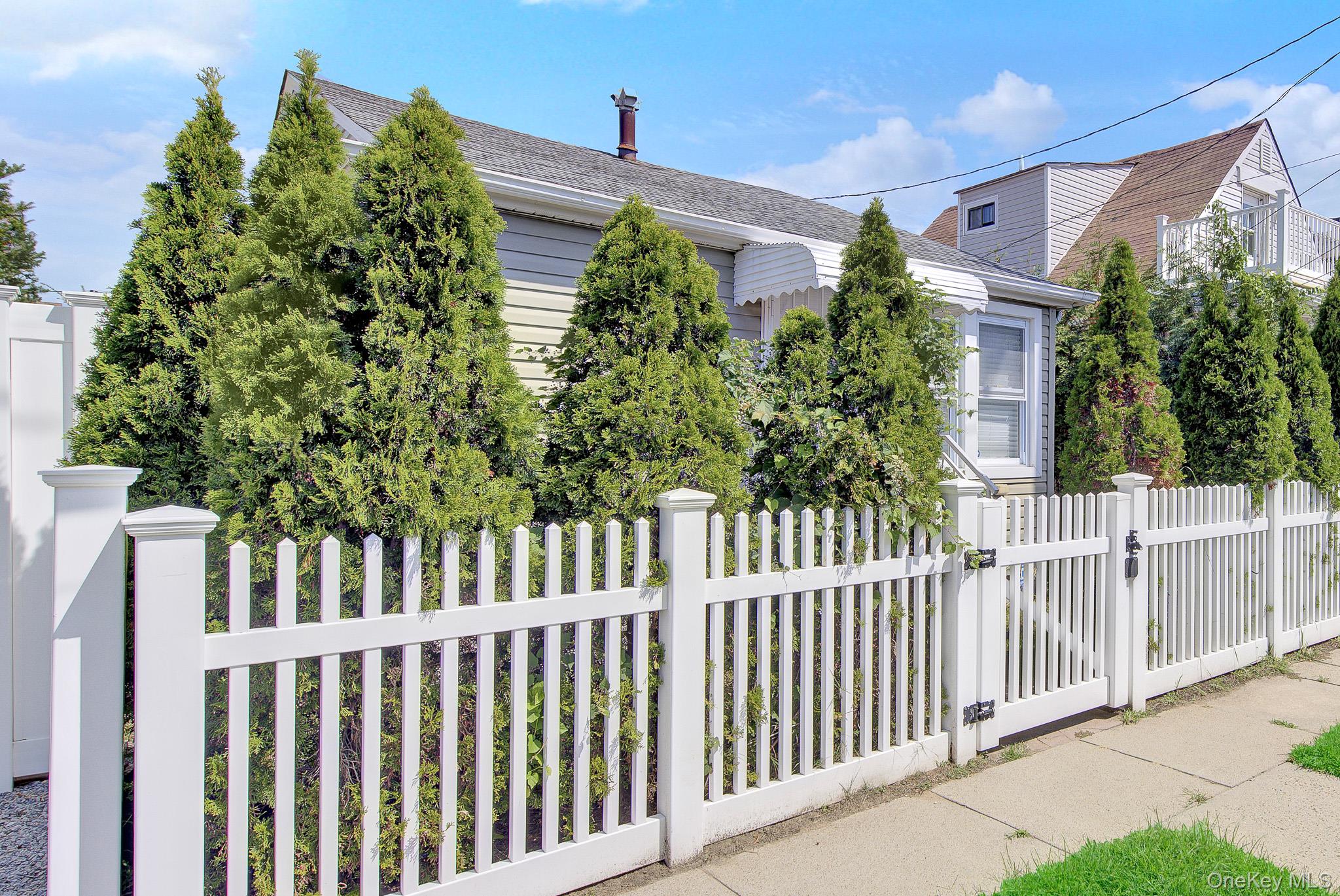 2 Sampson Street Property Photo 14