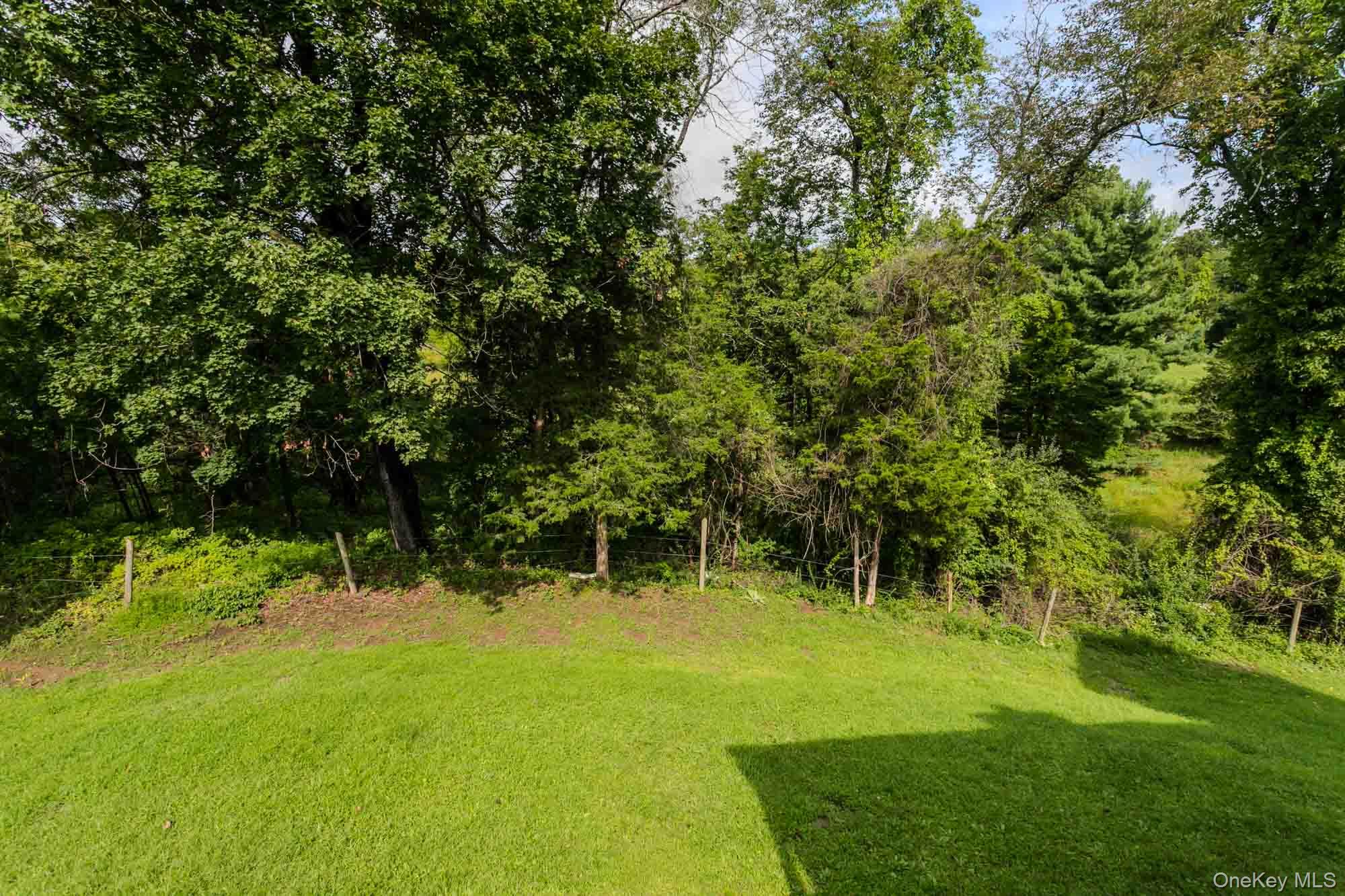 3 Old Cross Road Property Photo 38