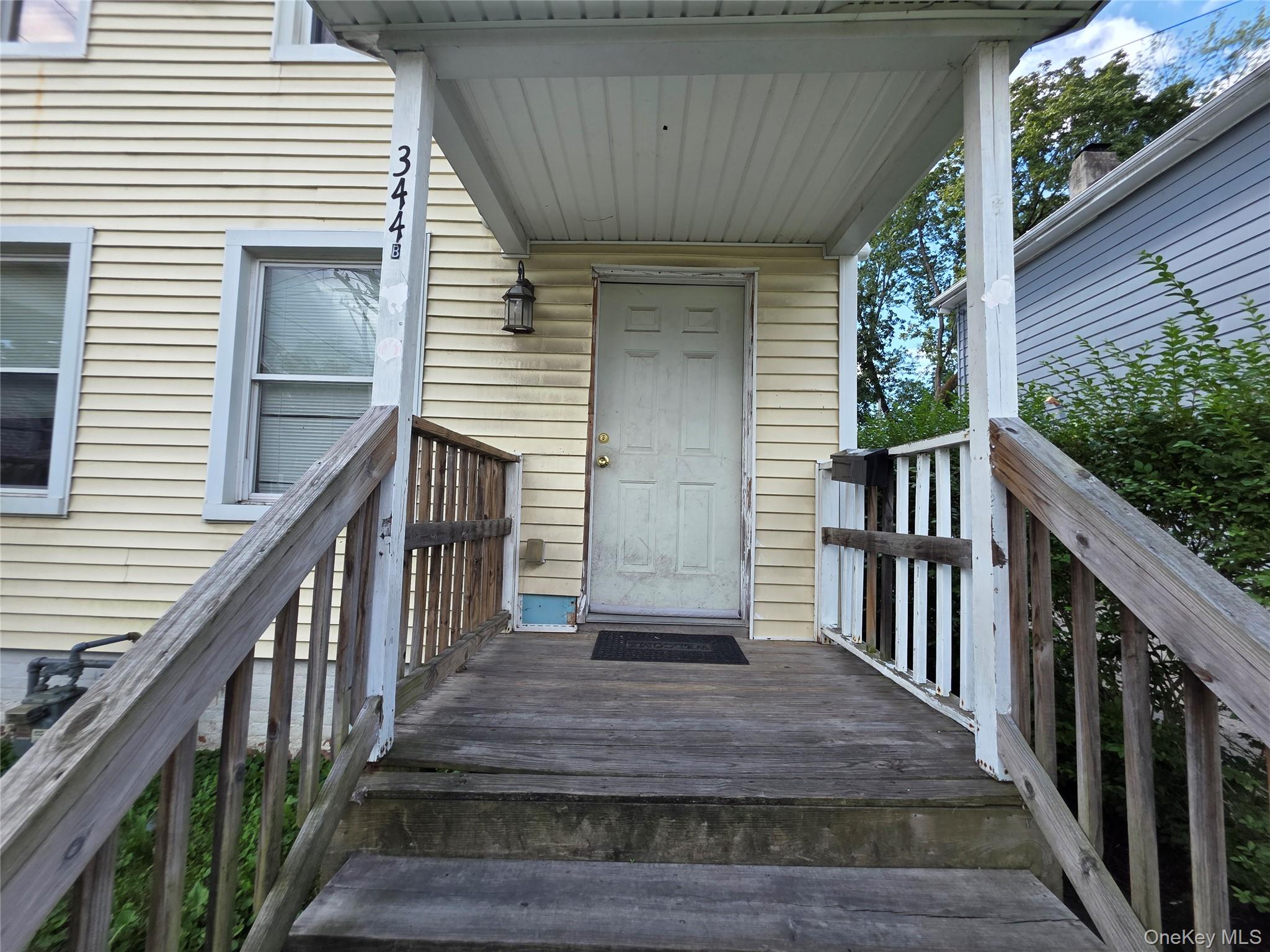 344 Mansion Street B Property Photo 4