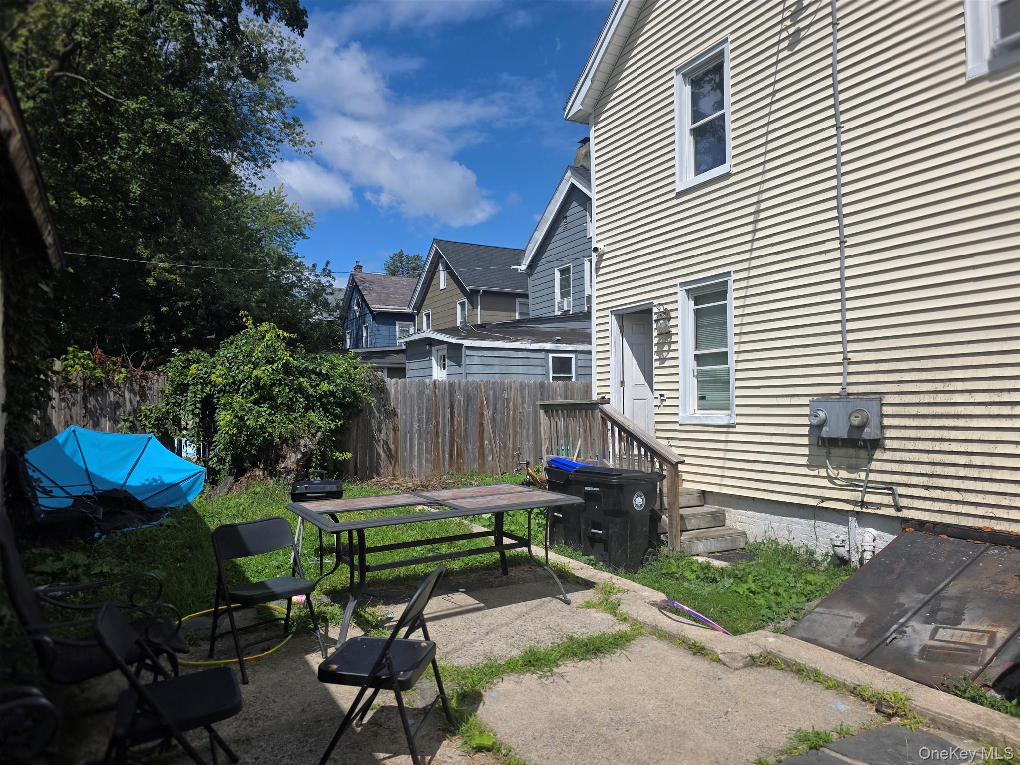 344 Mansion Street B Property Photo 19