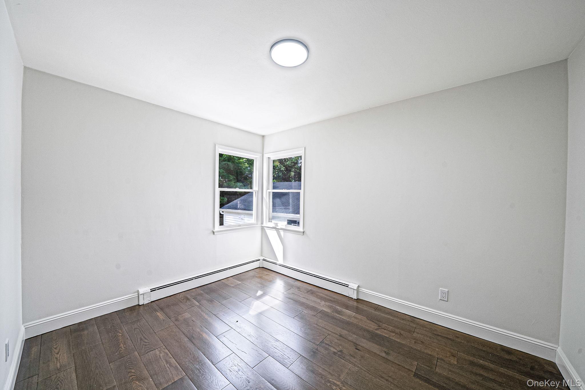 14 Millers Road Property Photo 18