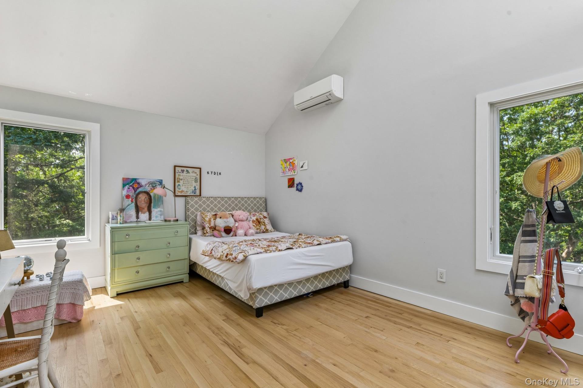 12 Deep View Court Property Photo 16