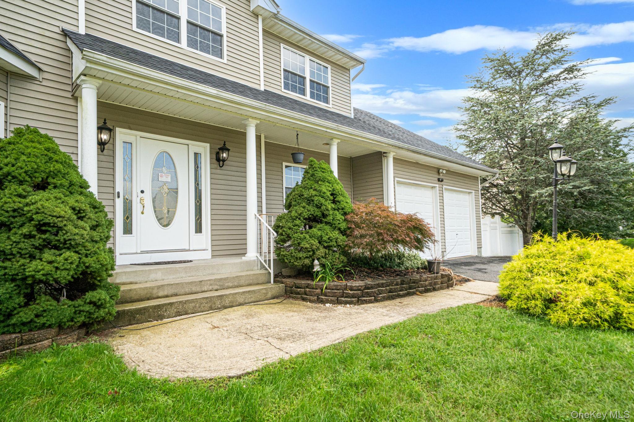 18 Woodridge Lane Property Photo 2