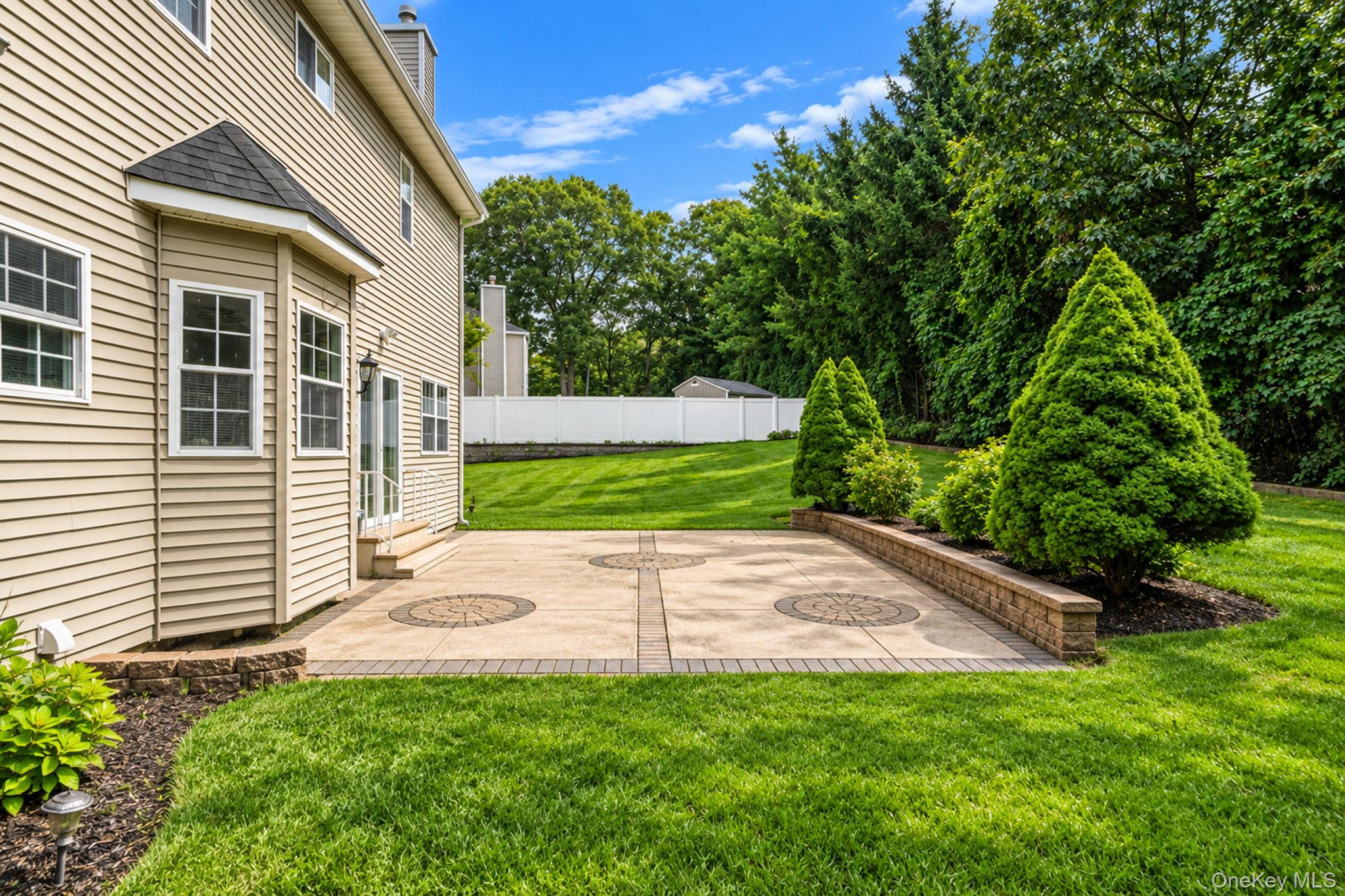 18 Woodridge Lane Property Photo 11