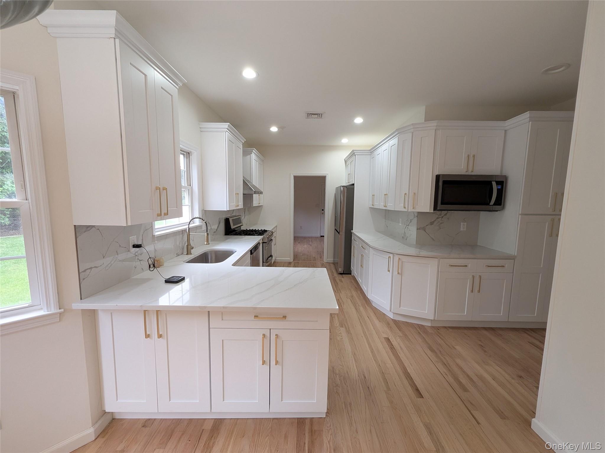 18 Woodridge Lane Property Photo 31
