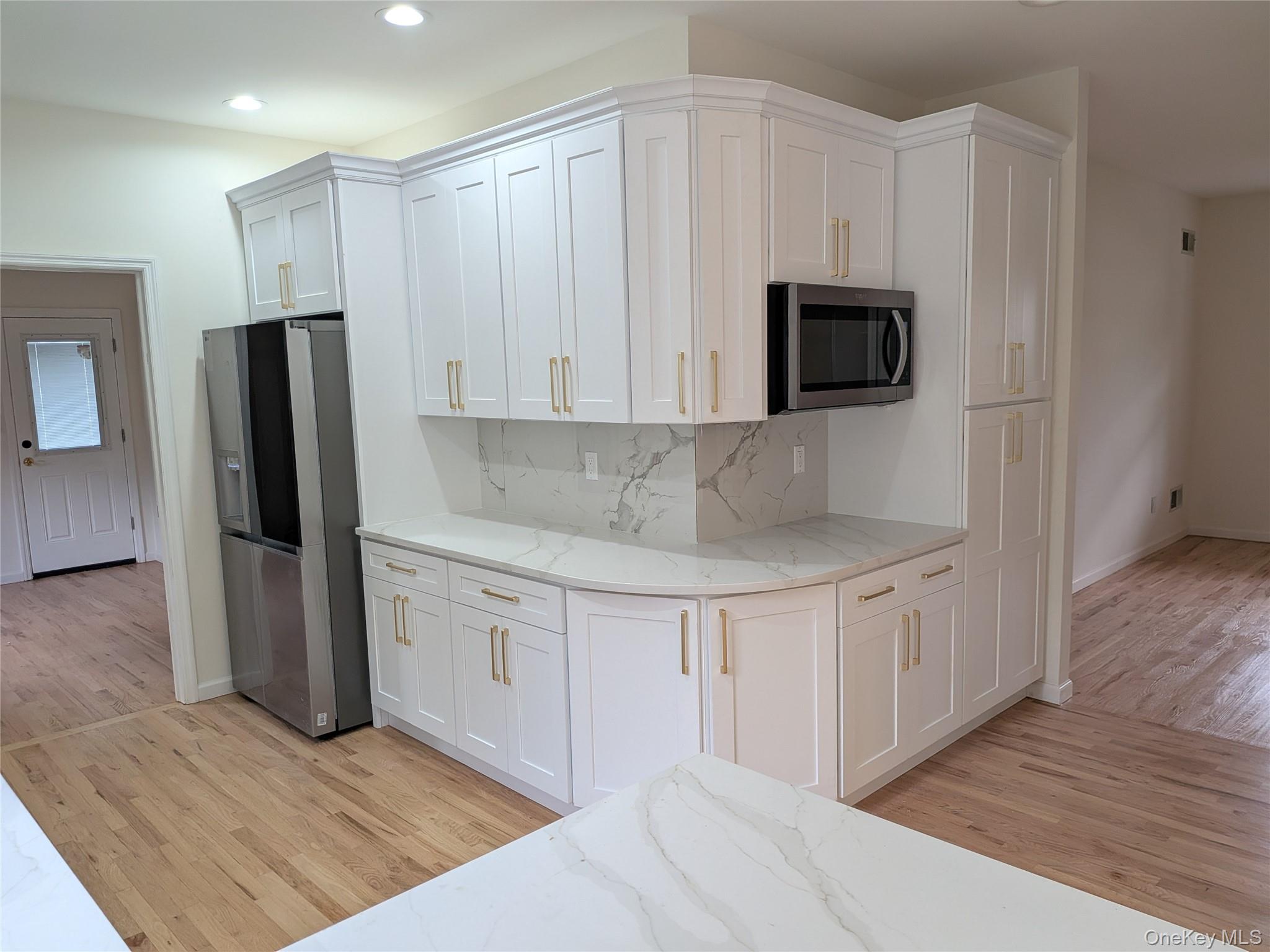 18 Woodridge Lane Property Photo 32