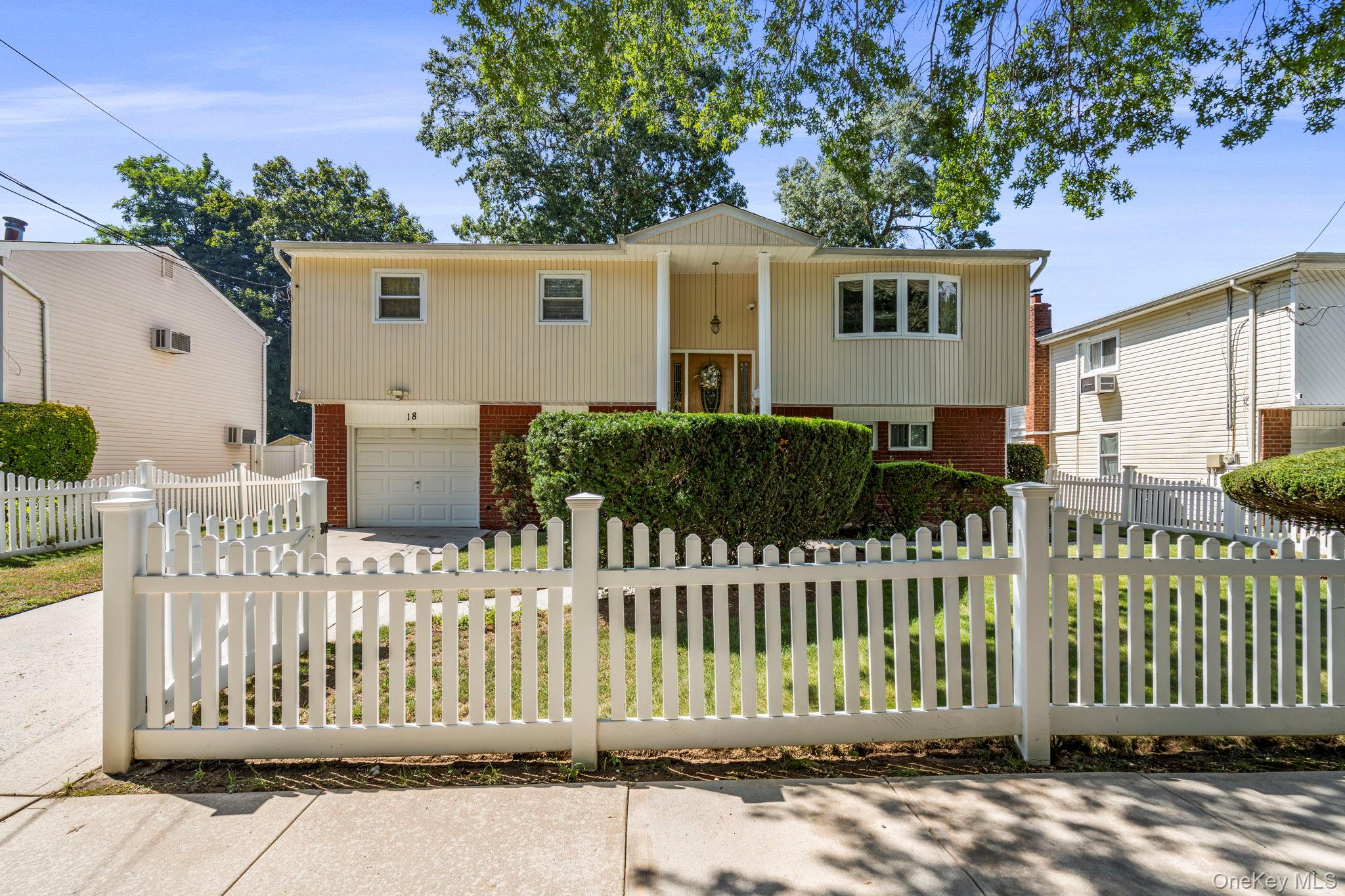 18 Brooklyn Avenue Property Photo 1