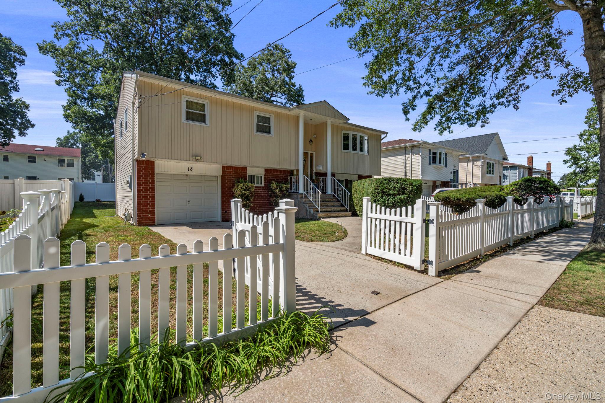 18 Brooklyn Avenue Property Photo 2
