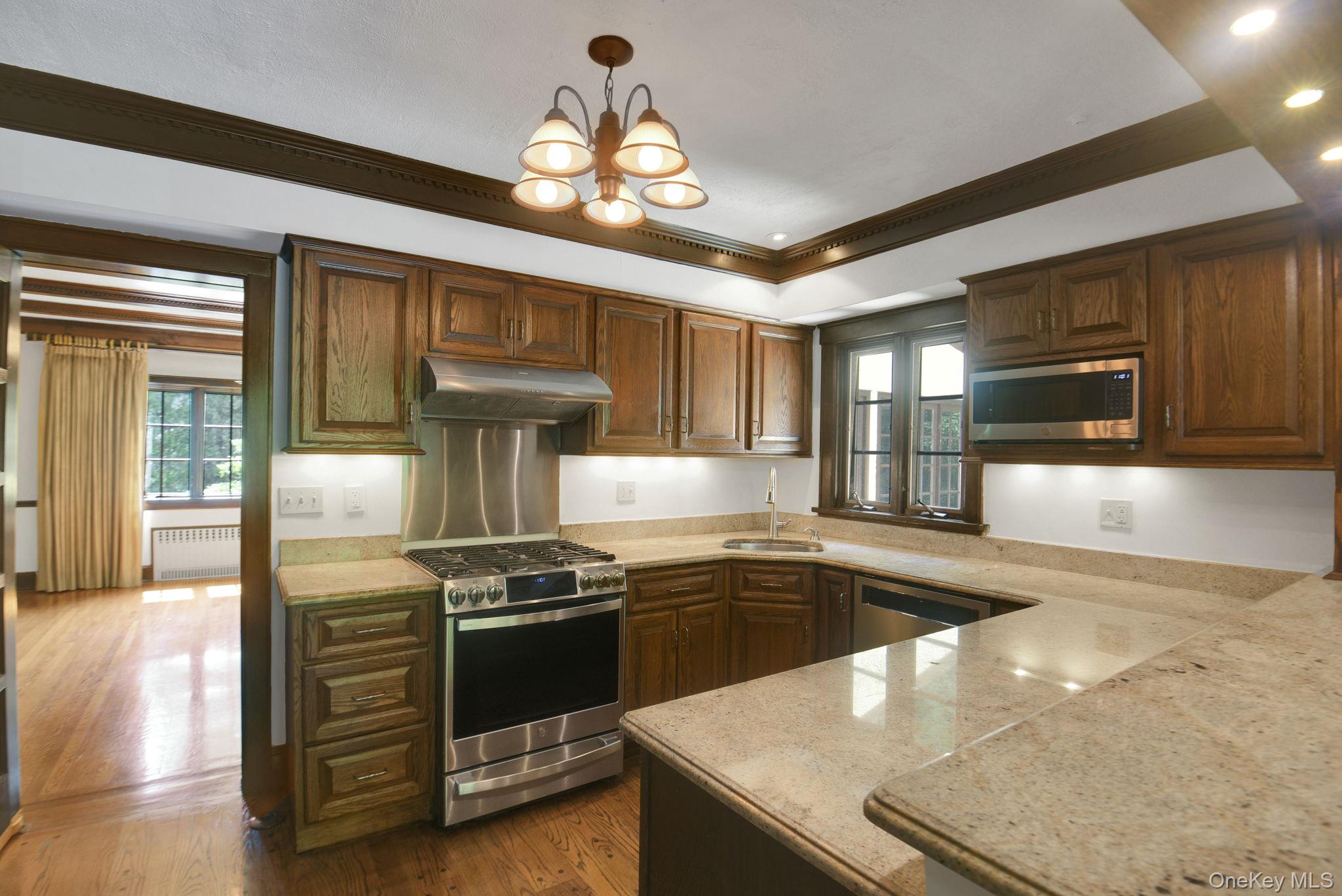 46 Fenimore Road Property Photo 9