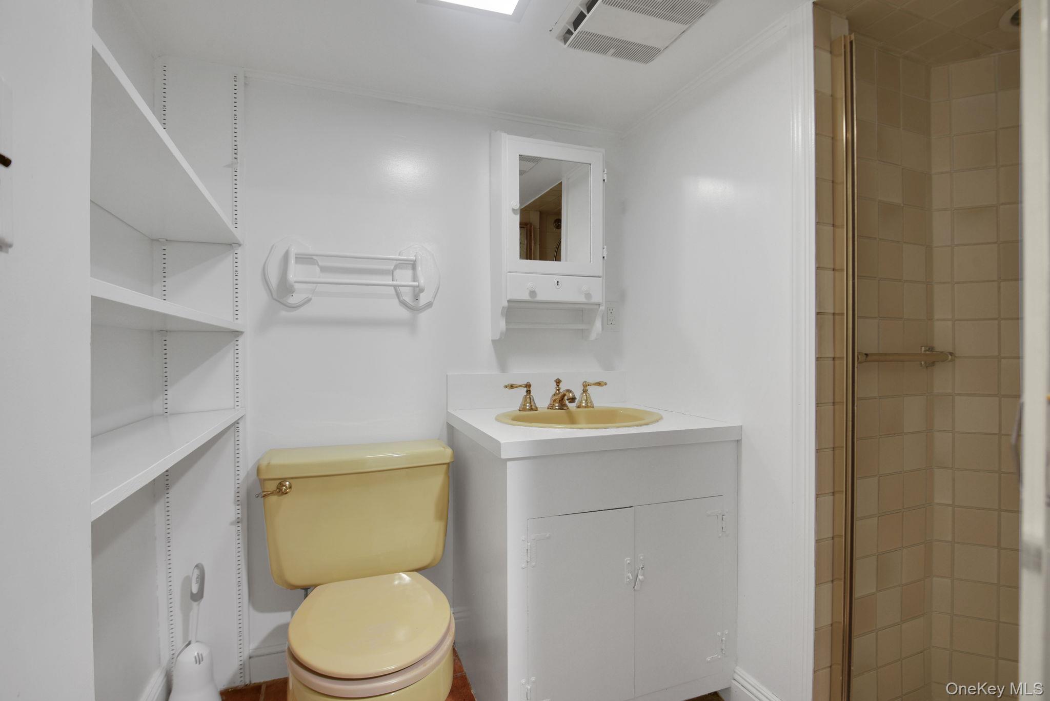 46 Fenimore Road Property Photo 40